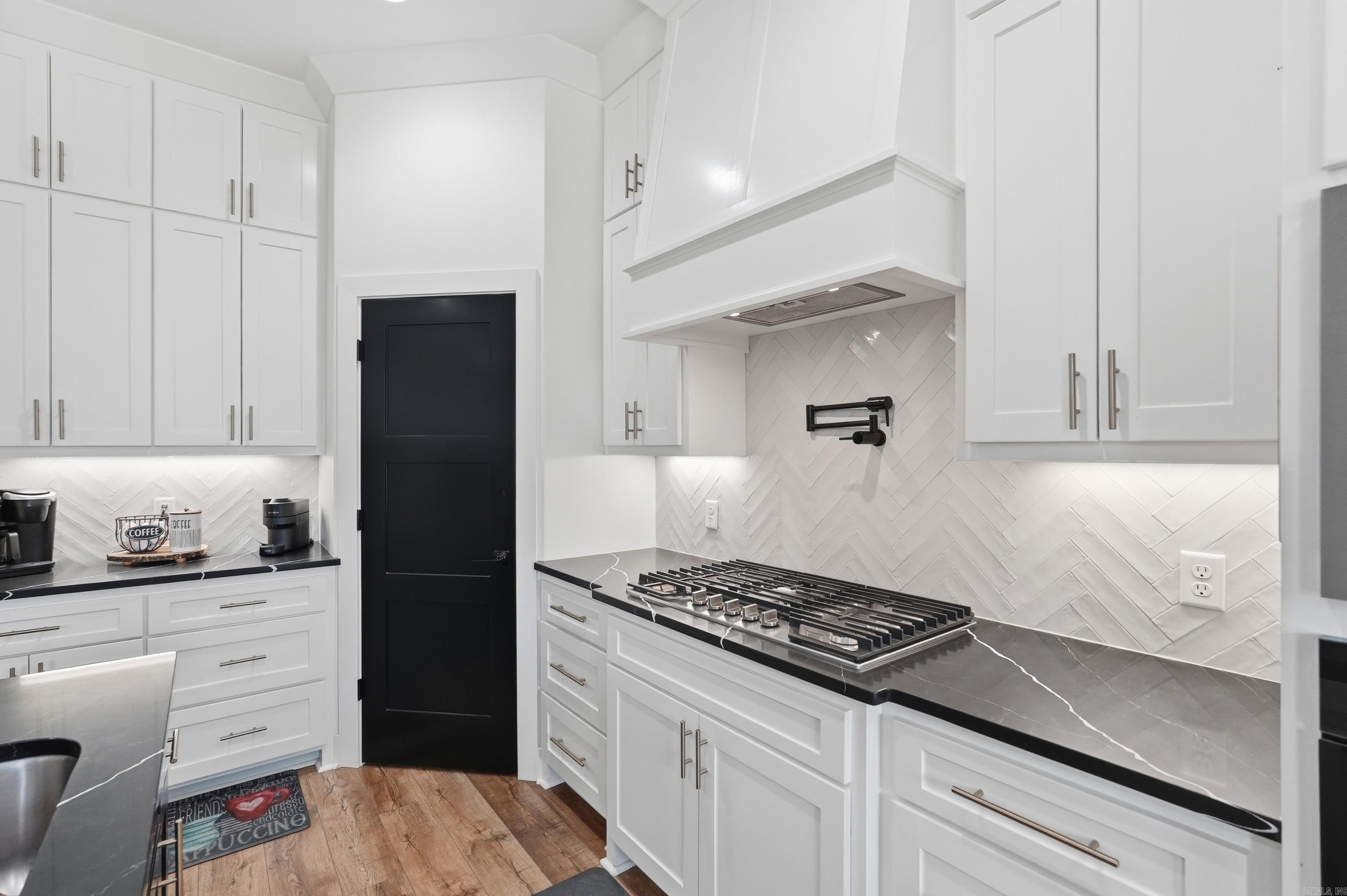 IVY PLACE - Residential