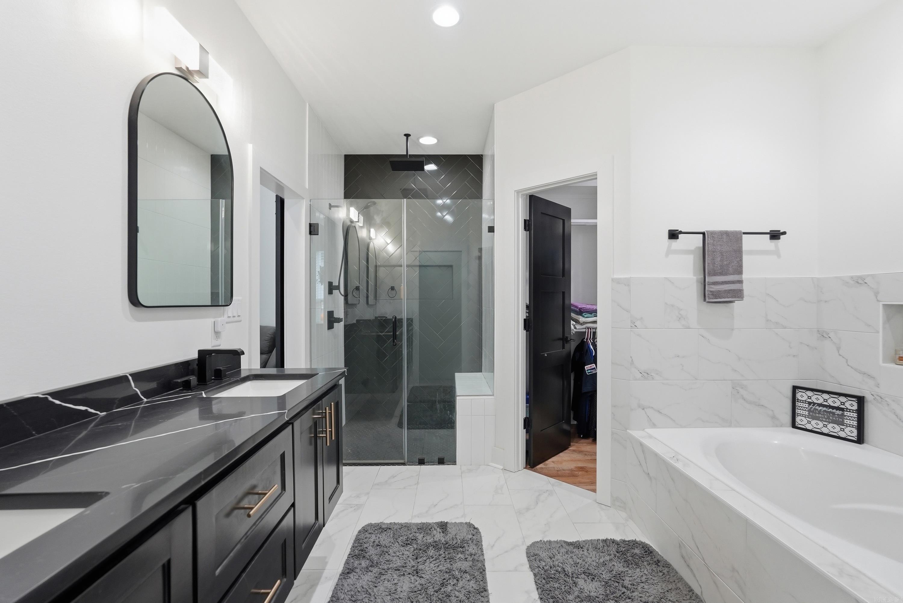 IVY PLACE - Residential