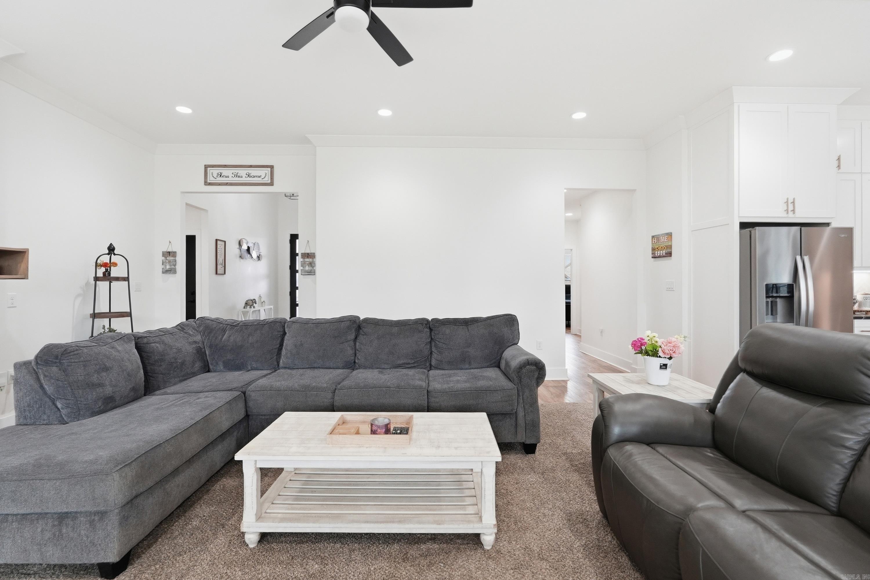 IVY PLACE - Residential