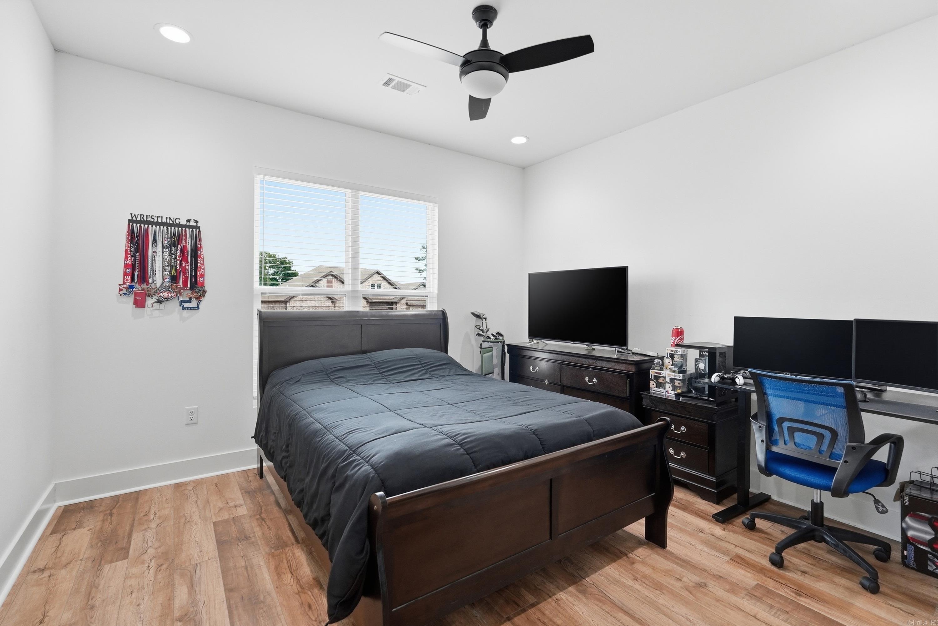IVY PLACE - Residential