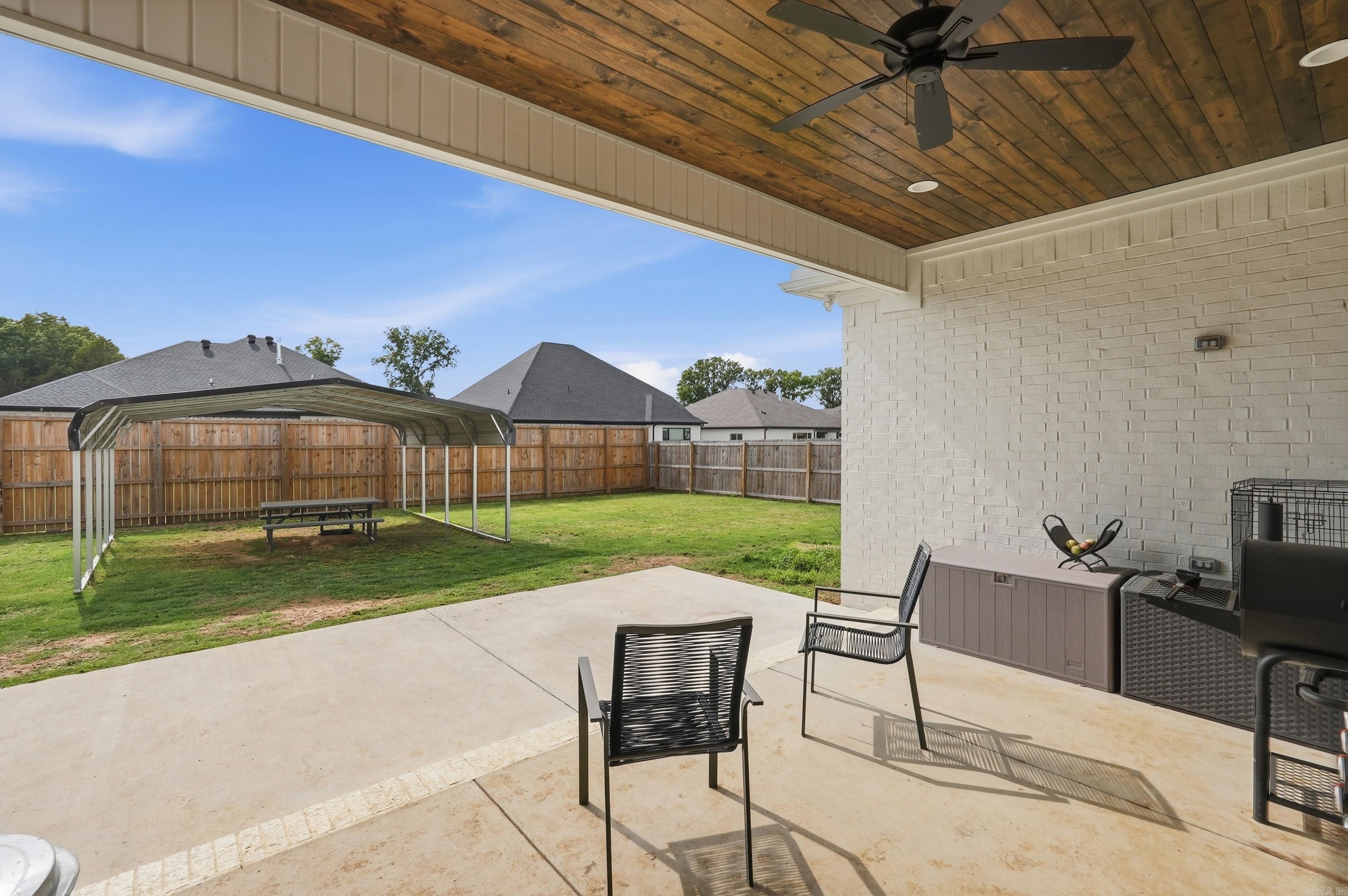 IVY PLACE - Residential