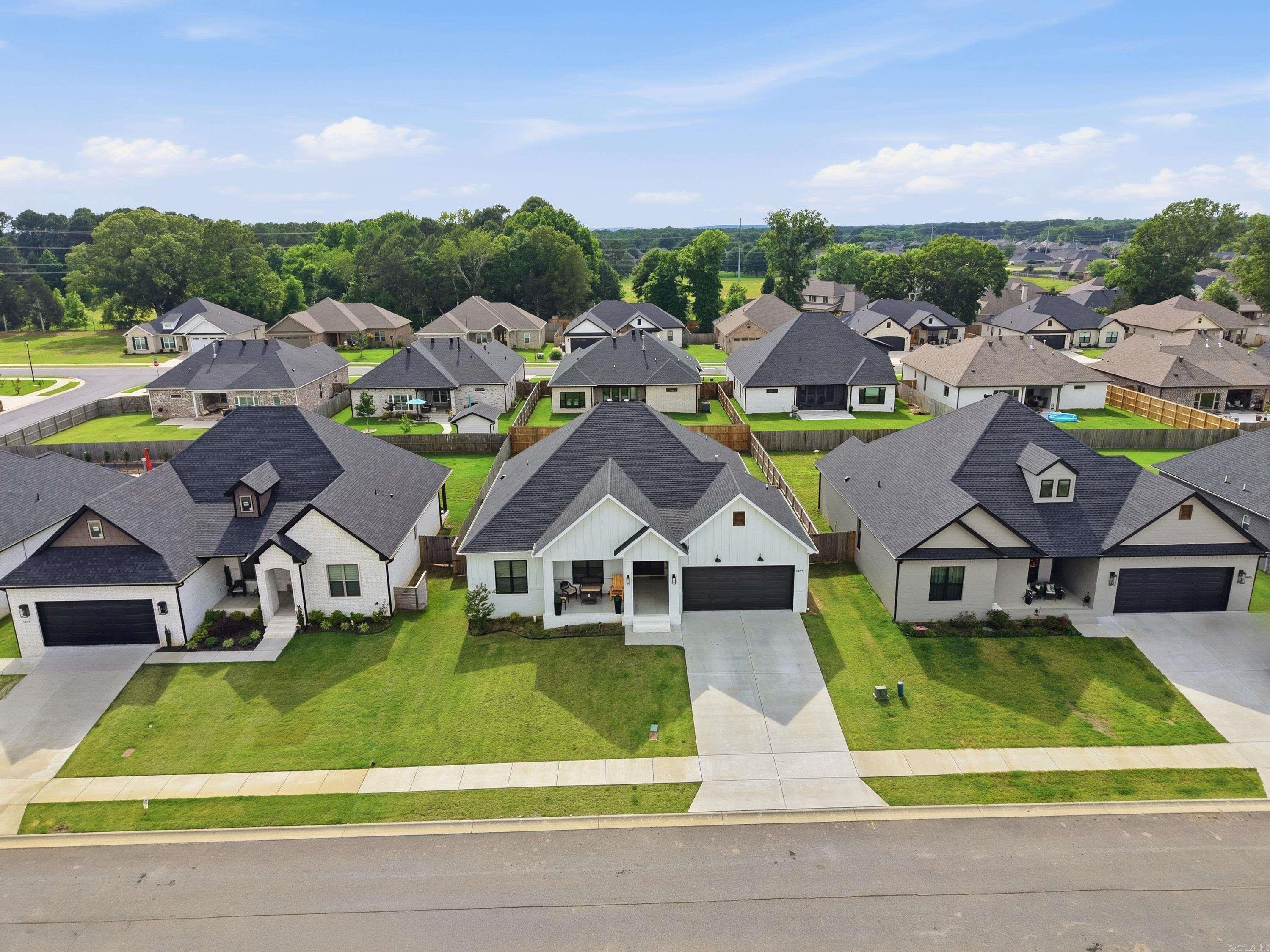 IVY PLACE - Residential