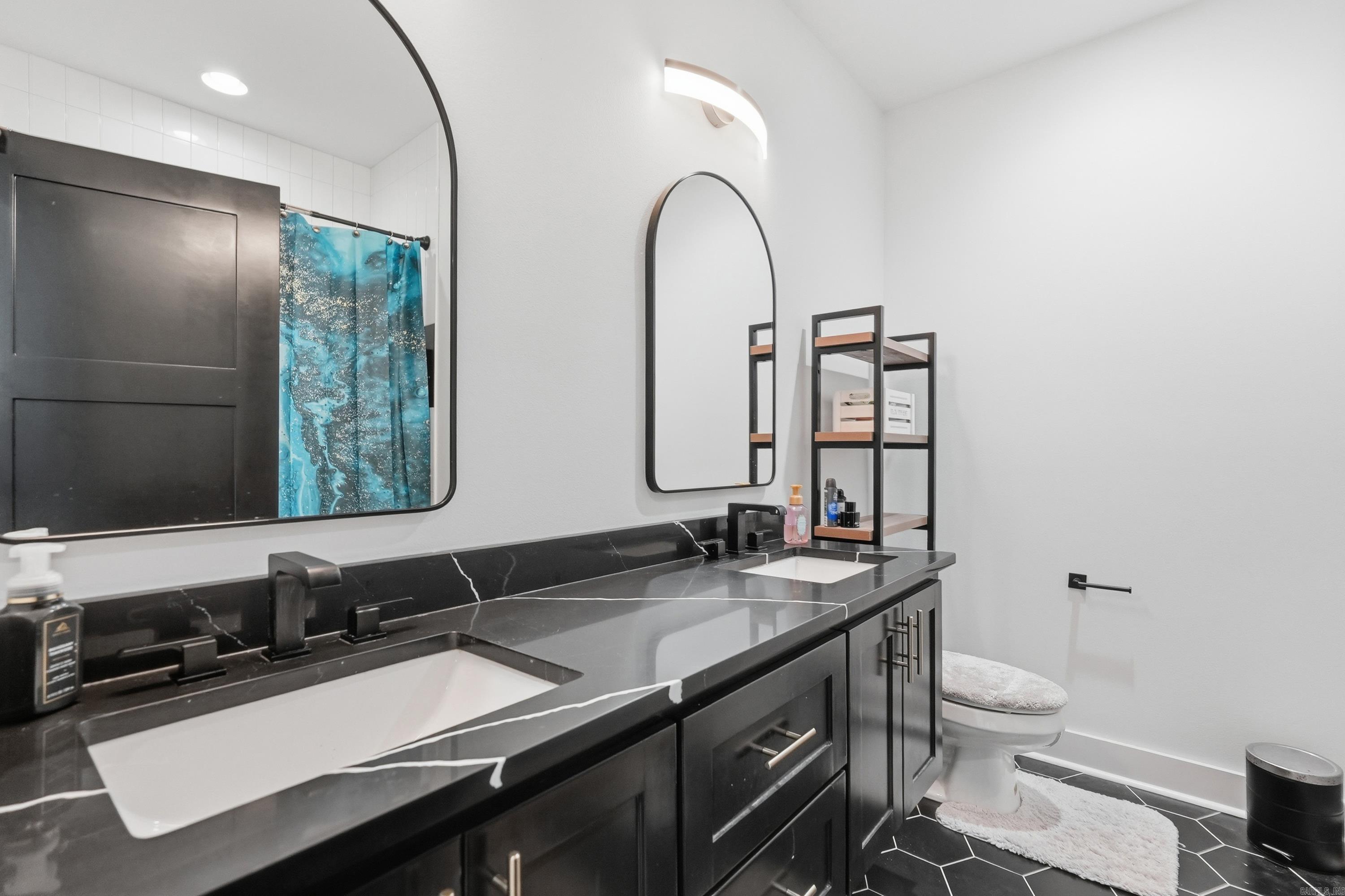 IVY PLACE - Residential