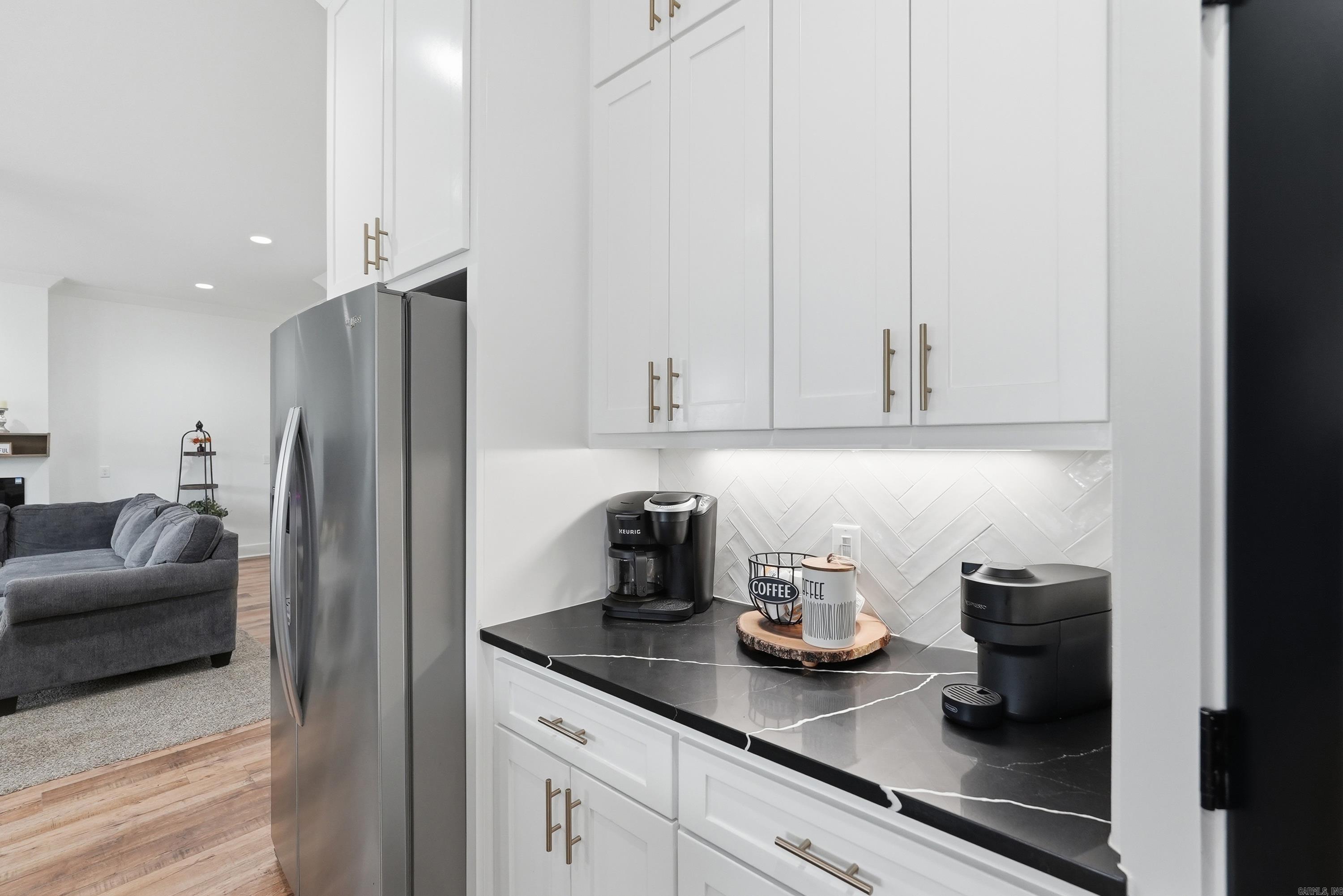 IVY PLACE - Residential