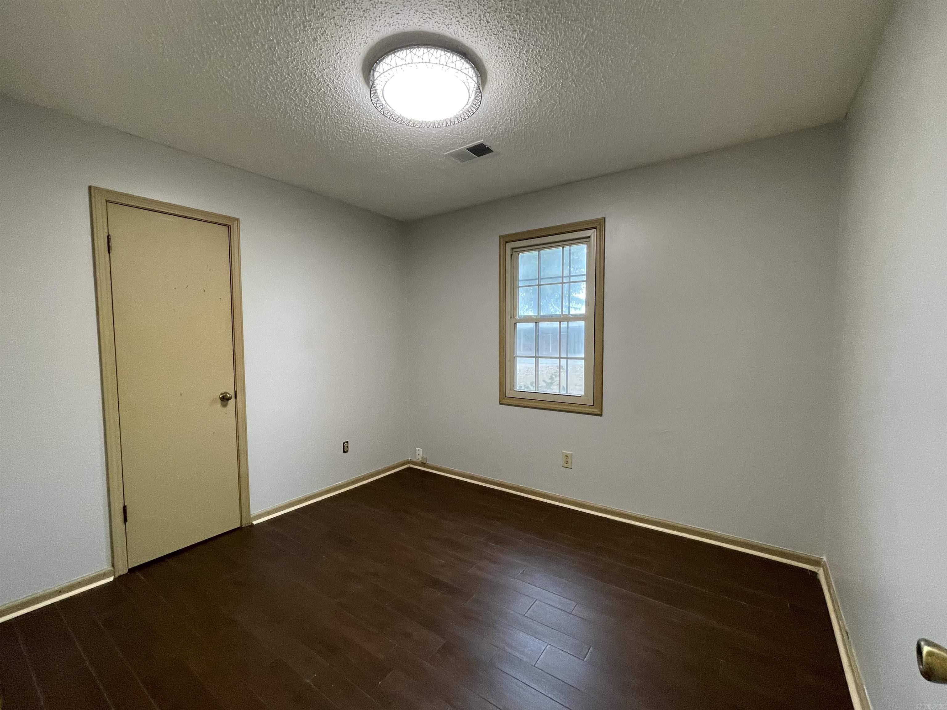 MCMASTERS - Residential