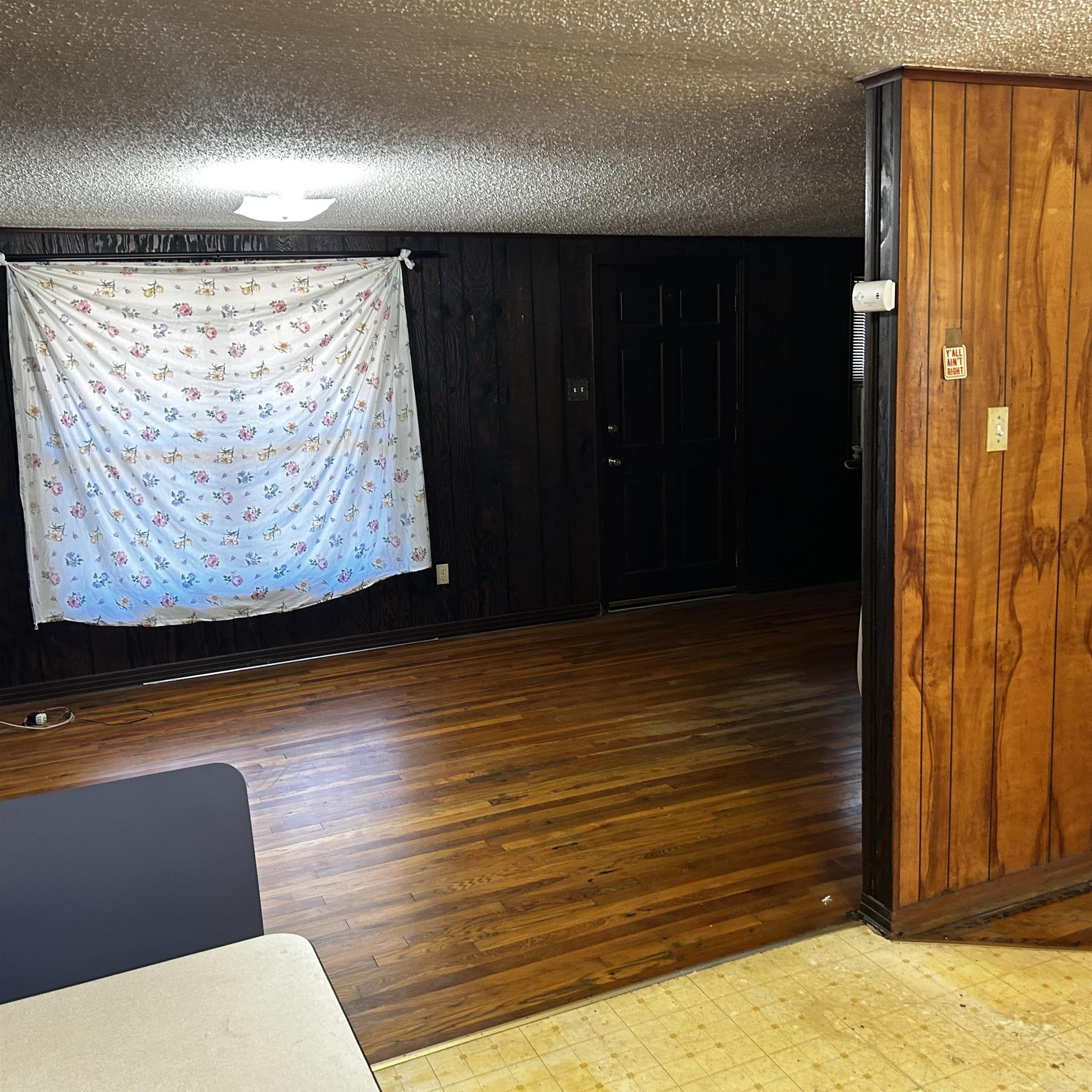 ARKANSAS HGTS - Residential