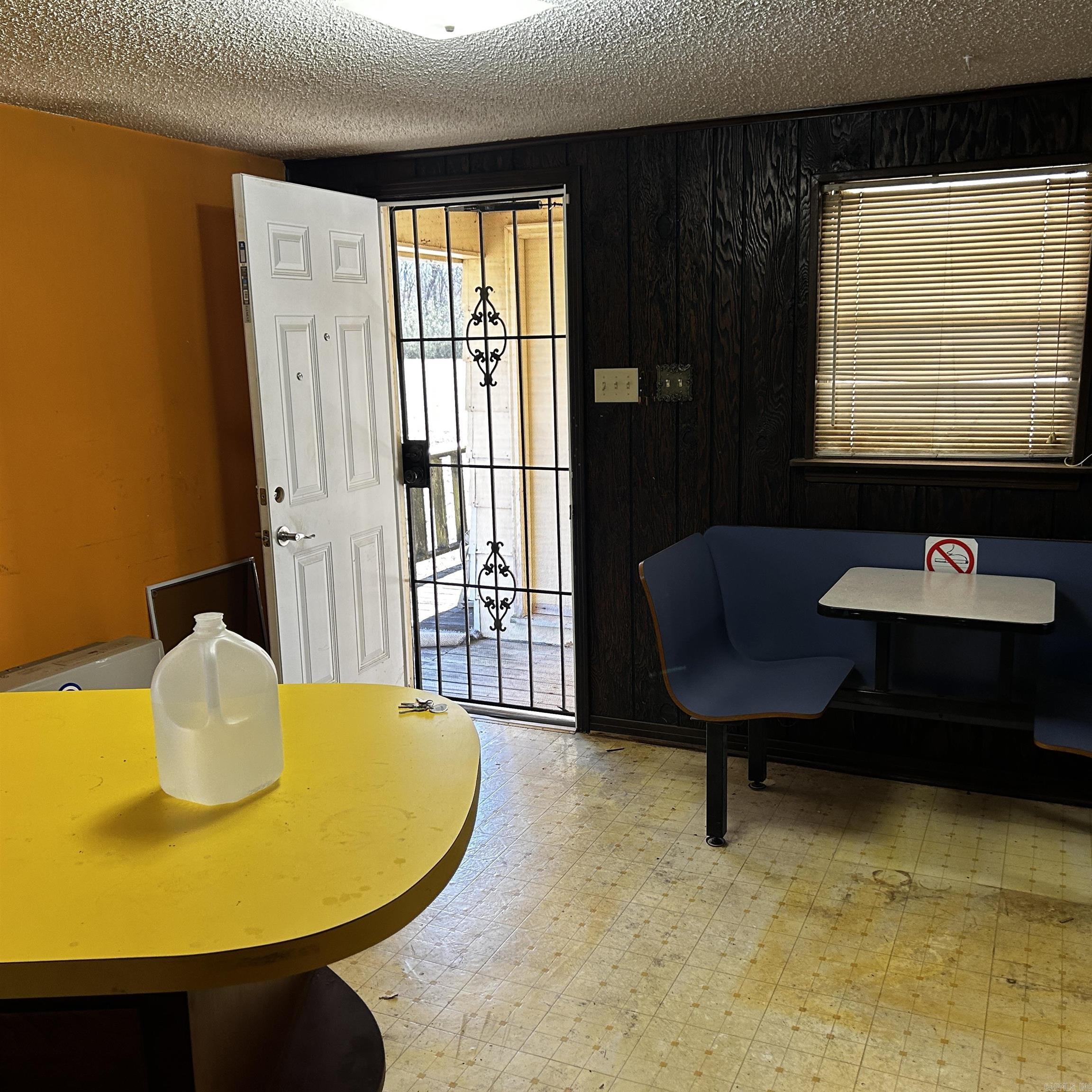 ARKANSAS HGTS - Residential