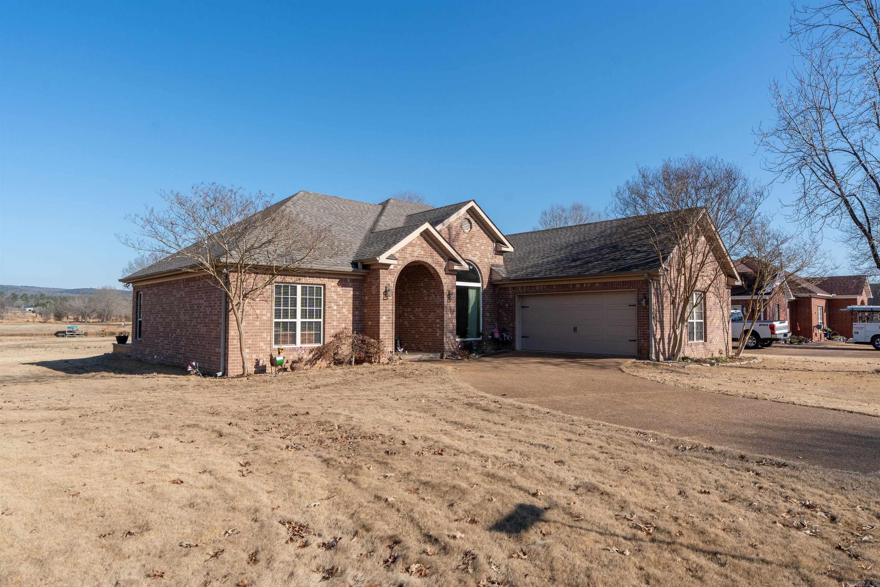 LOST CREEK - Residential