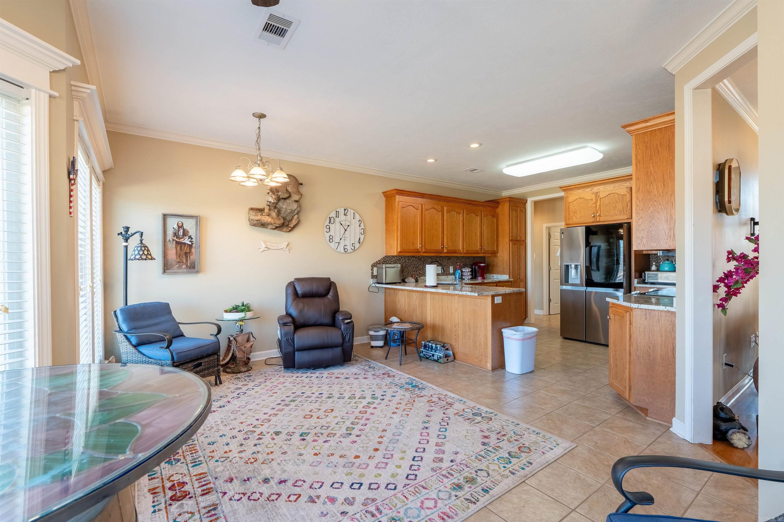 LOST CREEK - Residential