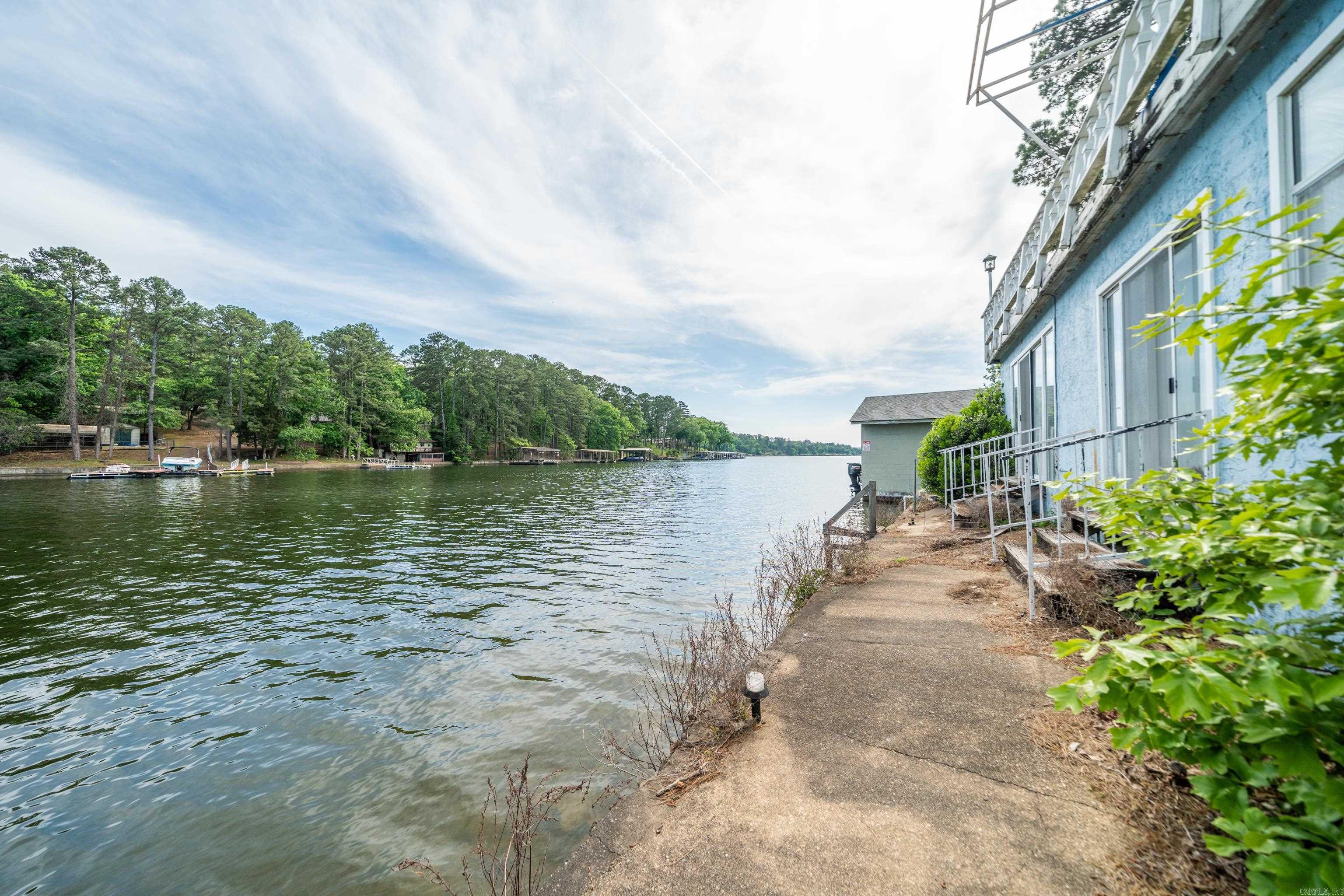 TWIN POINTS - Residential