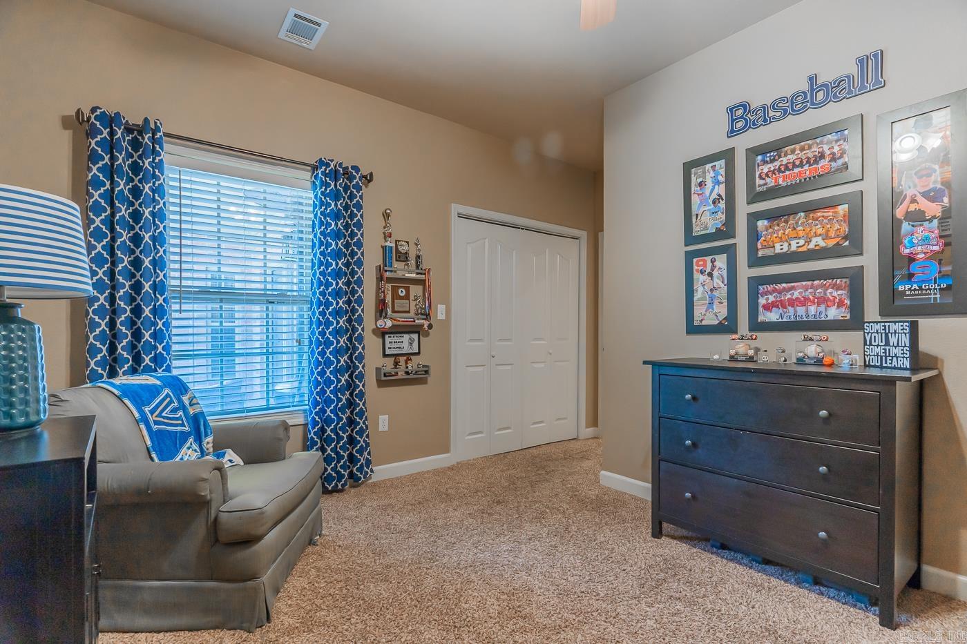 LAYMAN CREST ESTATES - Residential