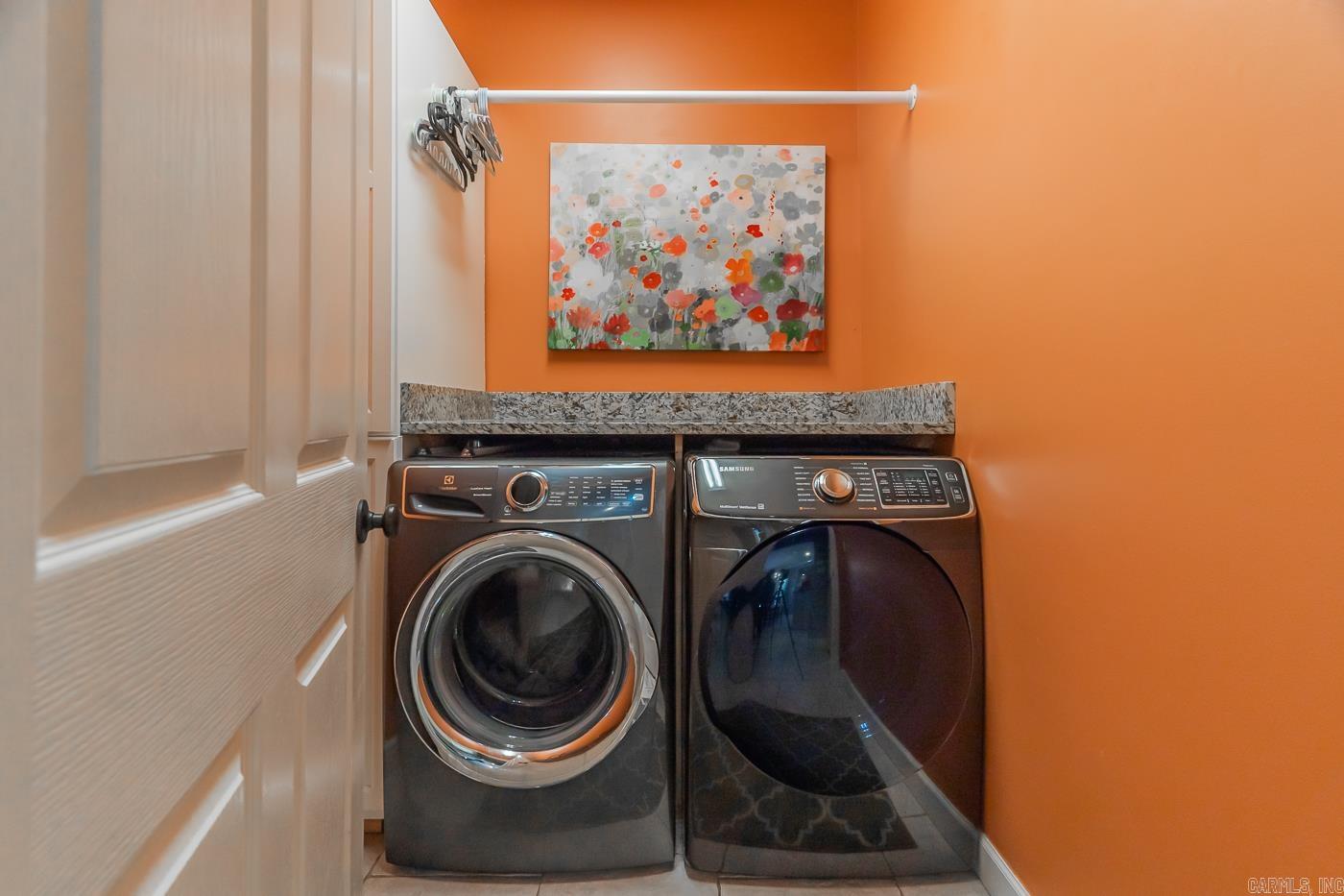 LAYMAN CREST ESTATES - Residential