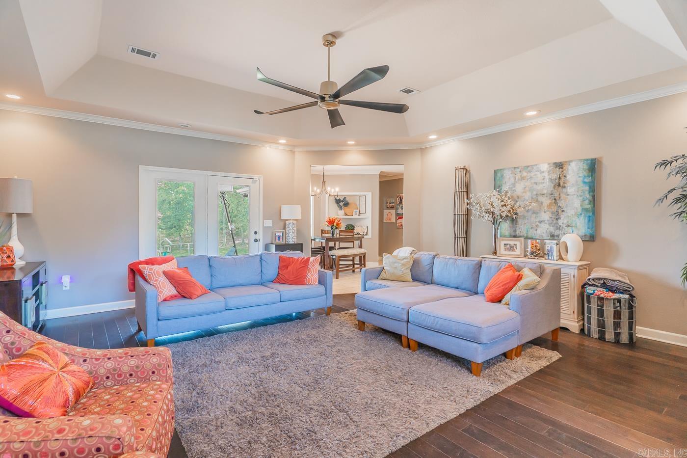 LAYMAN CREST ESTATES - Residential