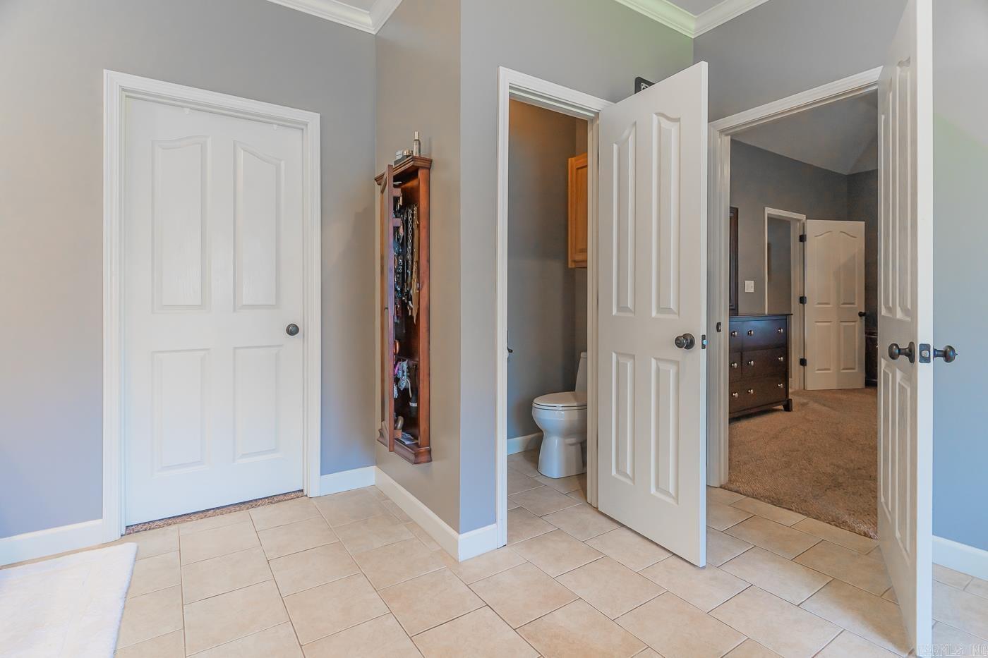 LAYMAN CREST ESTATES - Residential