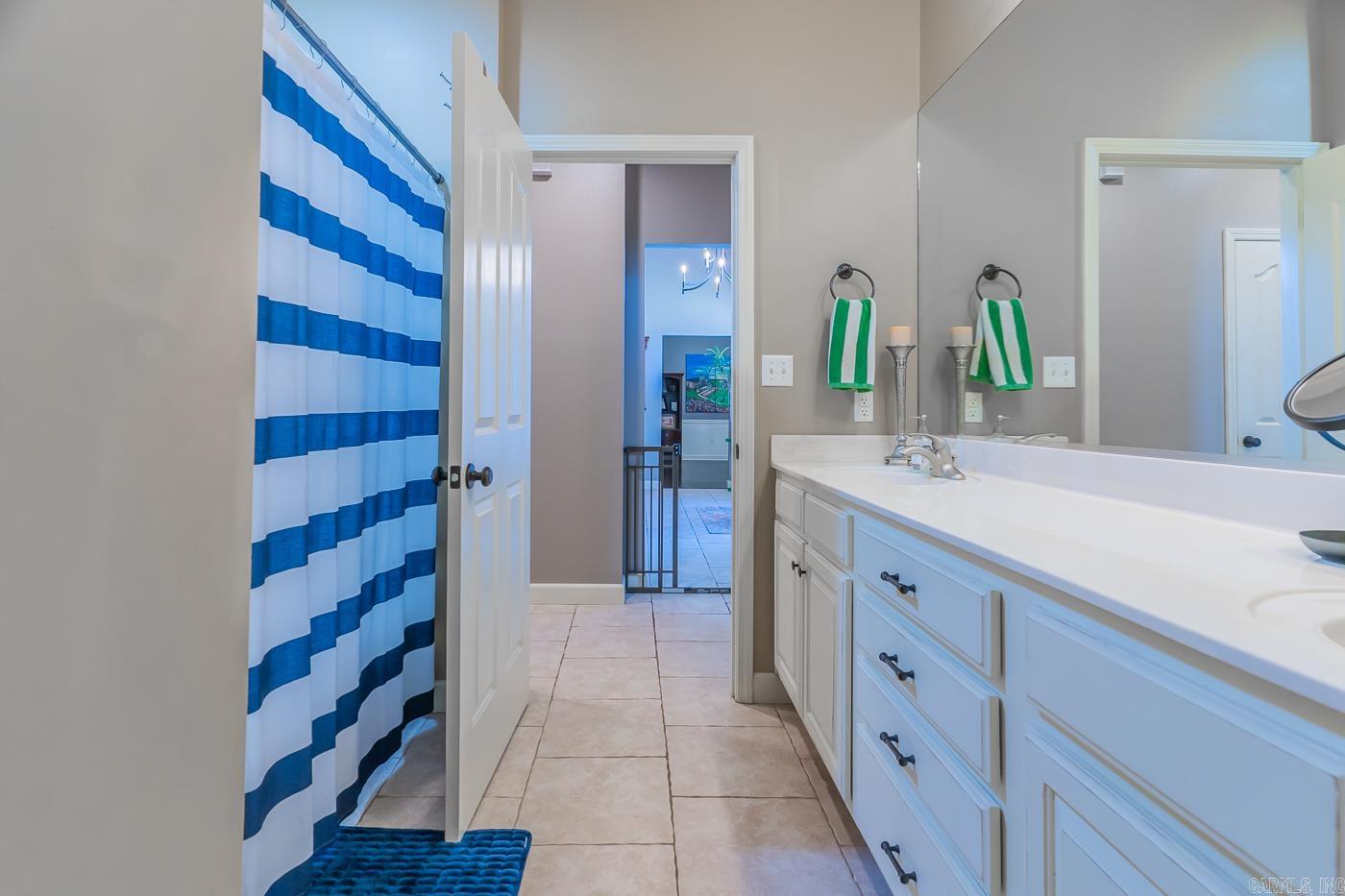 LAYMAN CREST ESTATES - Residential