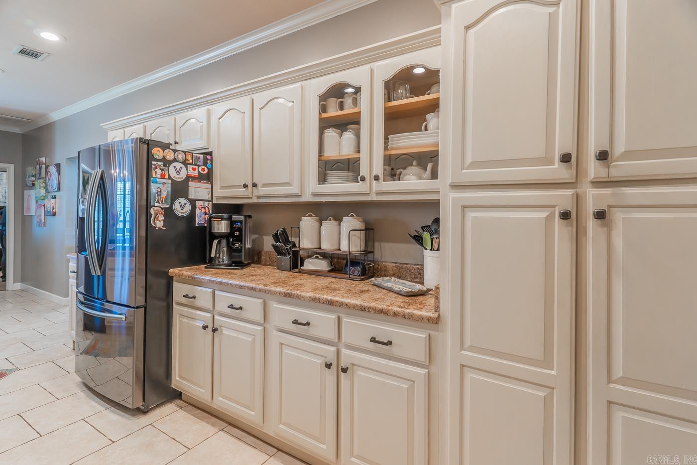 LAYMAN CREST ESTATES - Residential