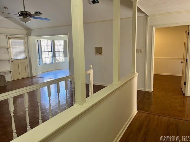 SECLUDED HILLS EST - Residential