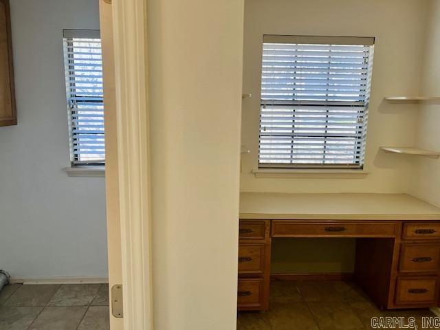 SECLUDED HILLS EST - Residential