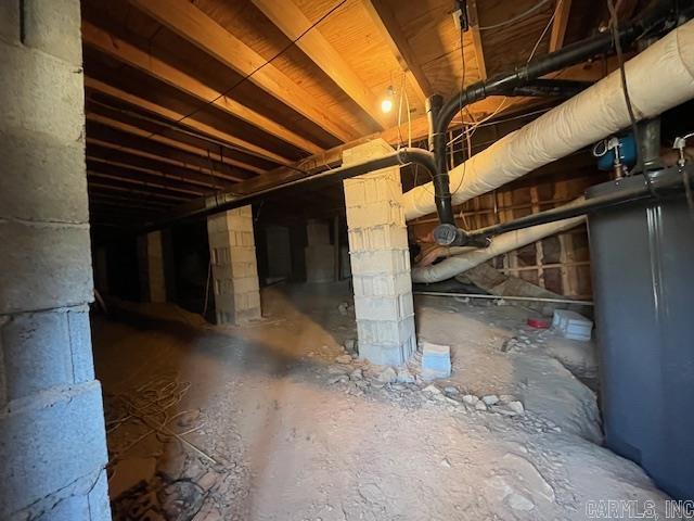 SECLUDED HILLS EST - Residential