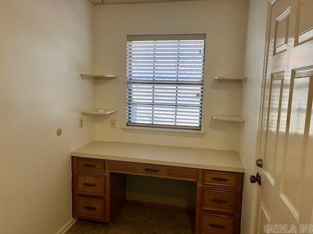 SECLUDED HILLS EST - Residential