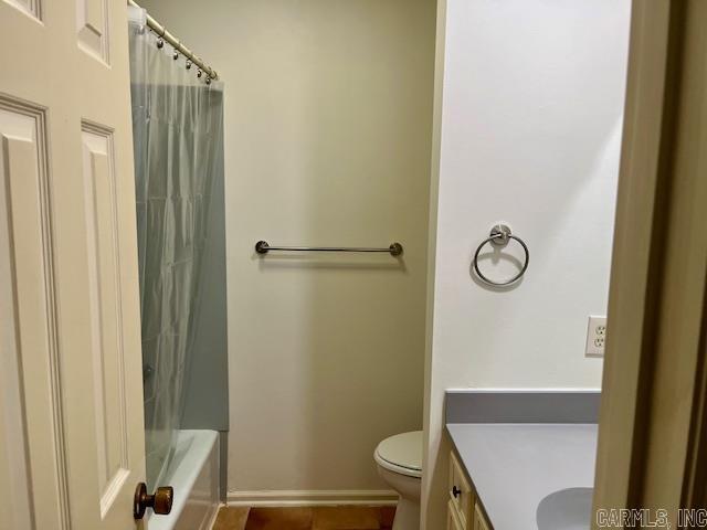 SECLUDED HILLS EST - Residential