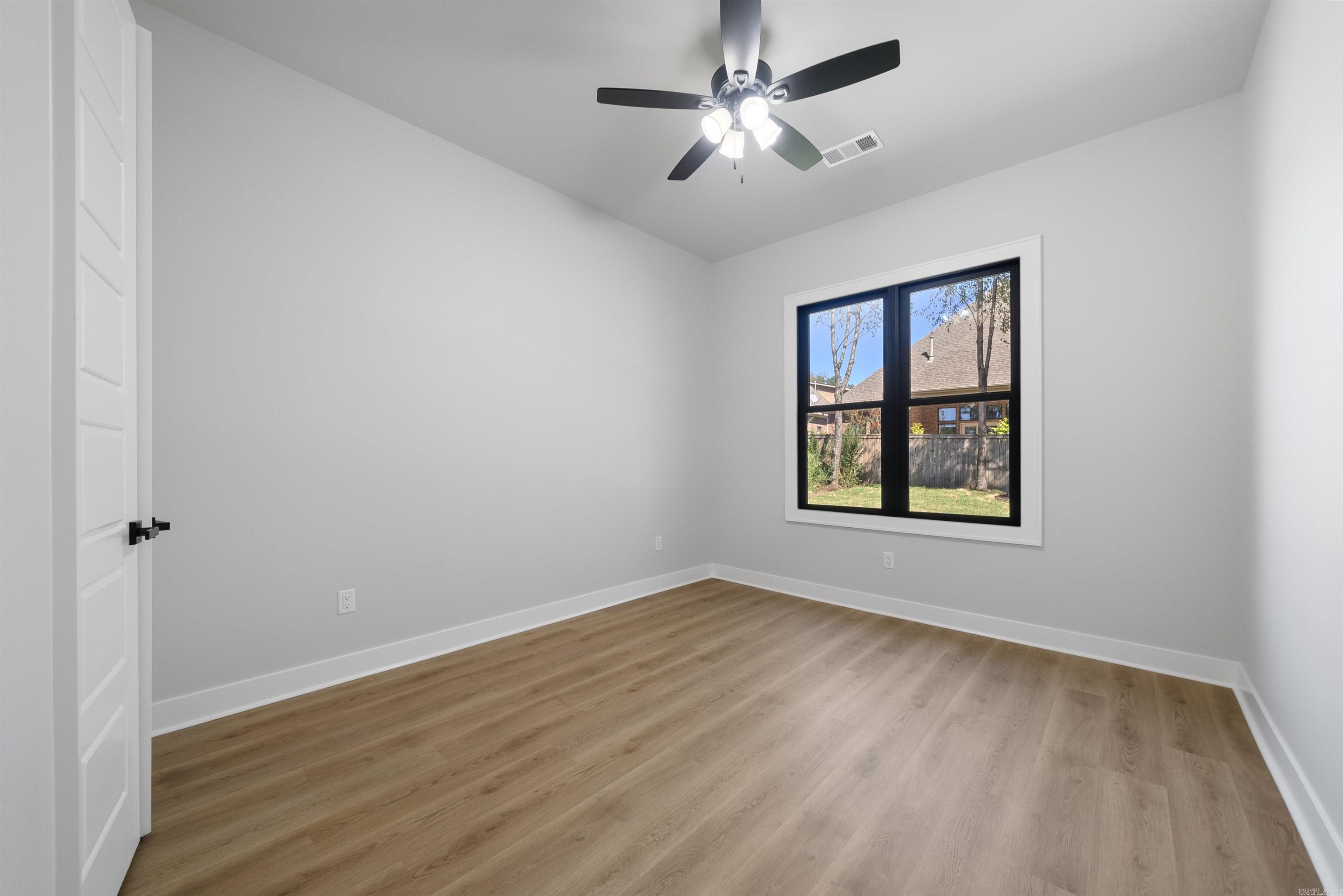 ARLINGTON PARK - Residential