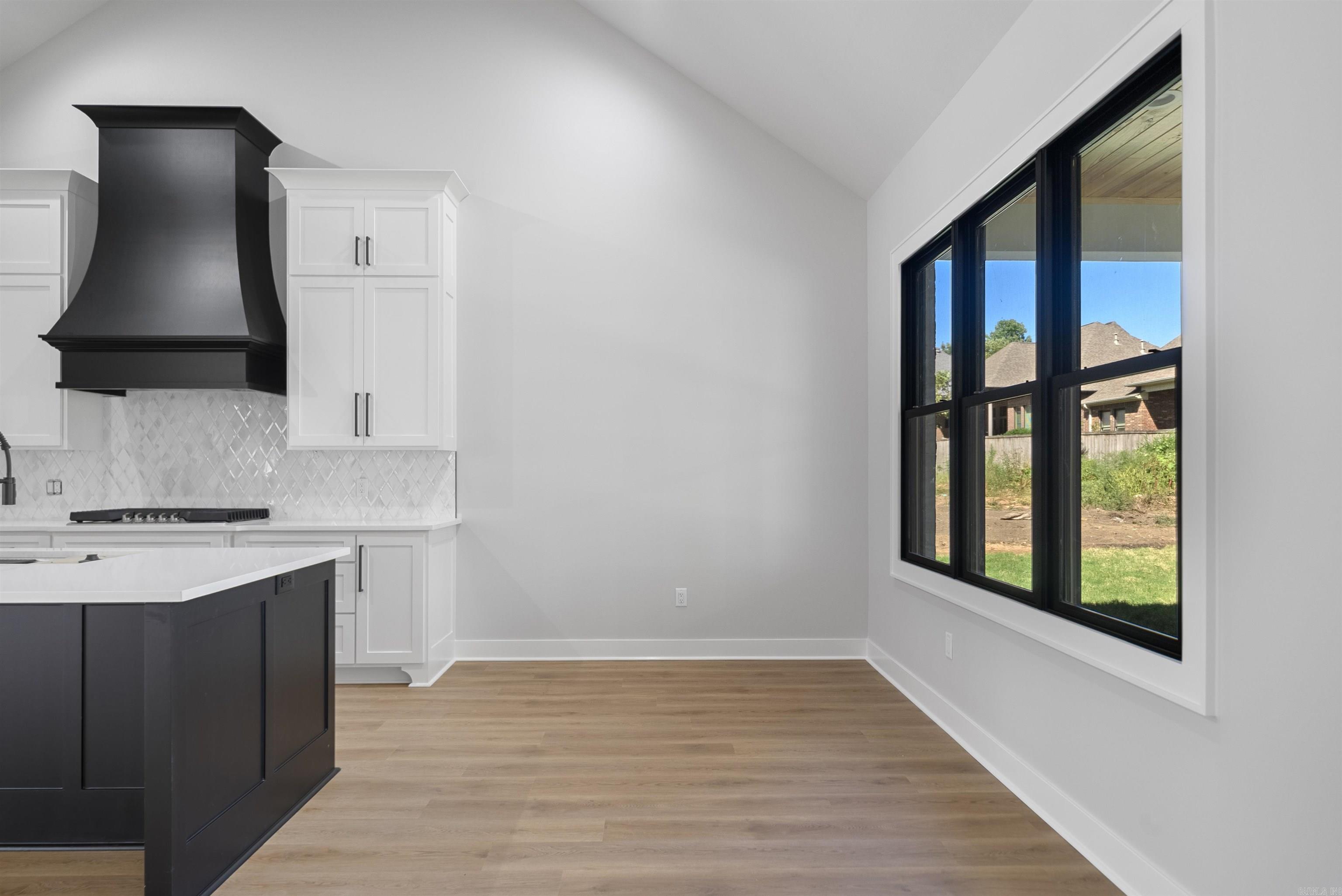 ARLINGTON PARK - Residential