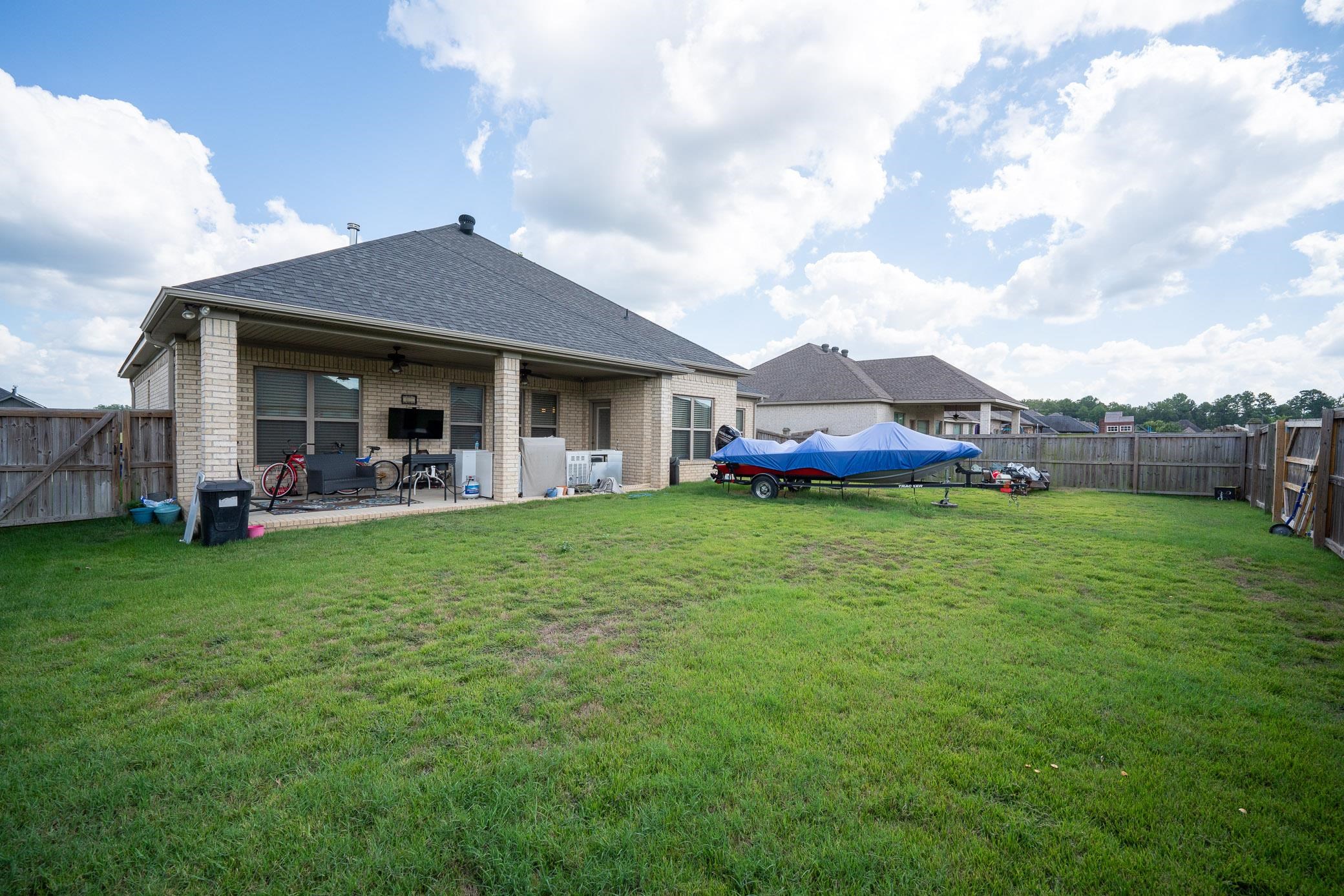 COUNTRY CLUB OF ARK THE - Residential