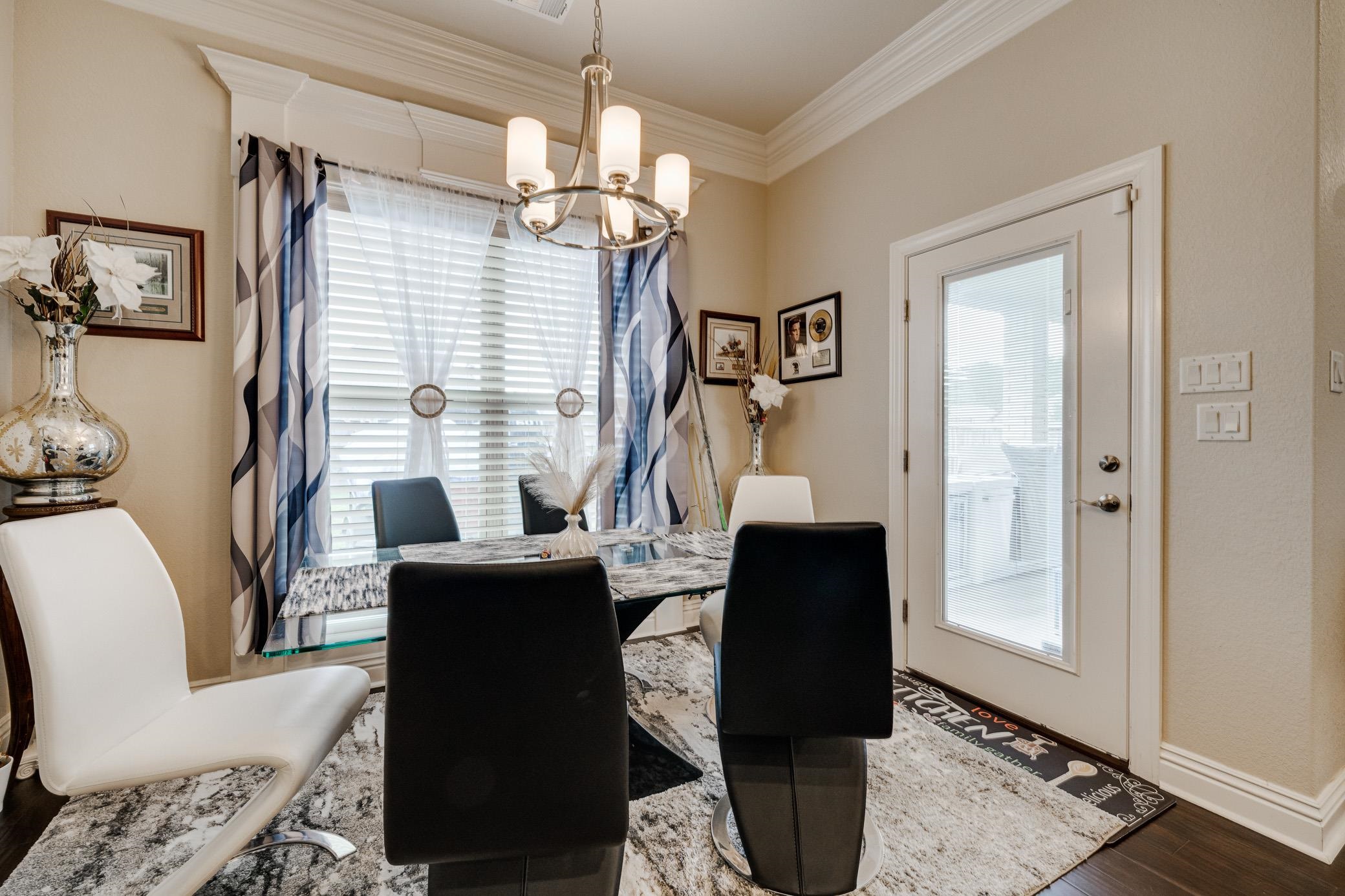 COUNTRY CLUB OF ARK THE - Residential