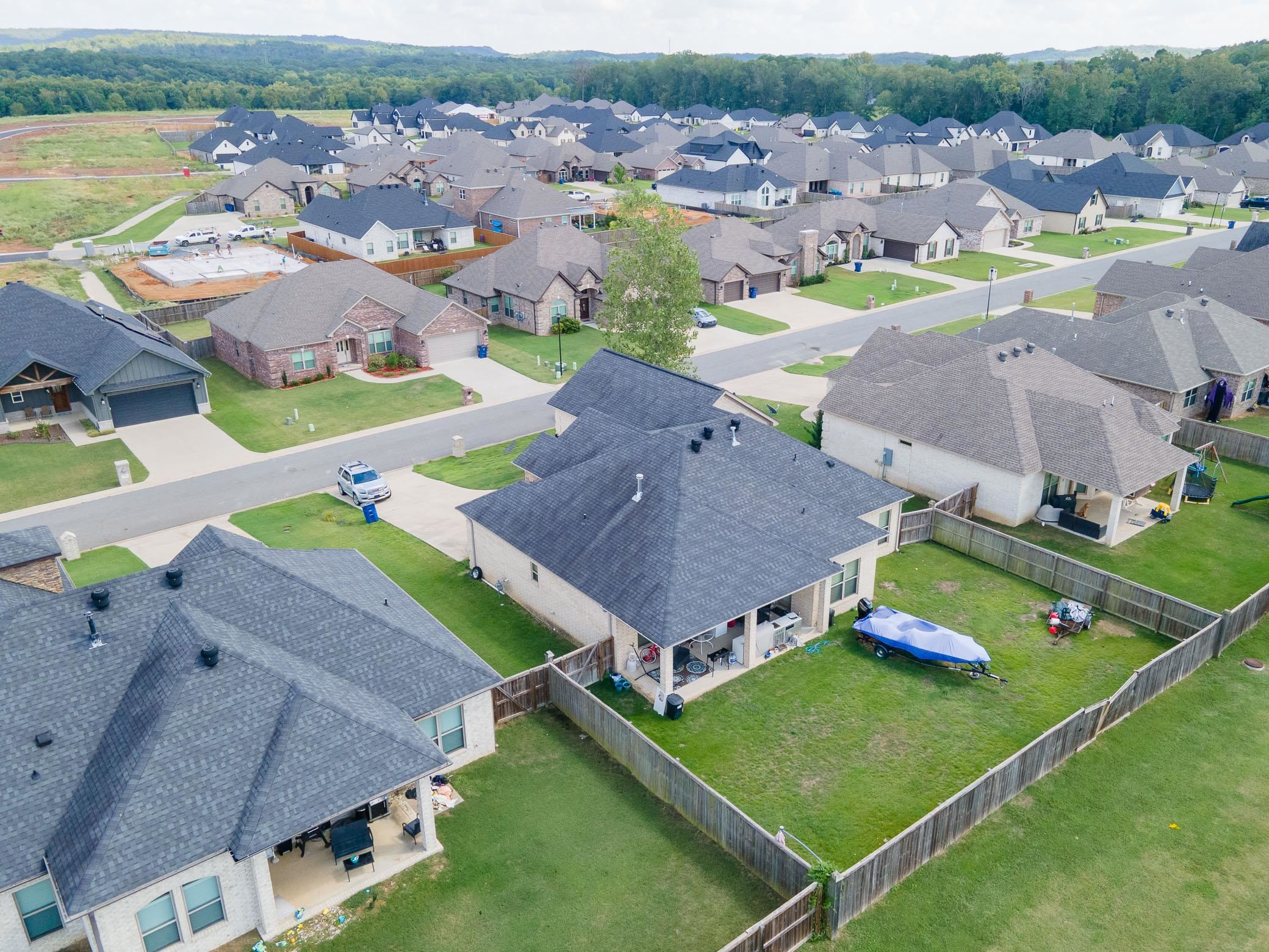 COUNTRY CLUB OF ARK THE - Residential