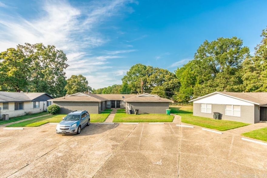 Beautiful Renovated 2Bd/1ba apartment,  centrally located in Sherwood.  Charming family & pet-friendly community offers two-bedroom apartments, featuring an open floor plan with spacious kitchens, washer and dryer connections, wardrobes, a central HVAC system. Furnished with kitchen appliances, Granite countertop, New flooring, ceiling fans & blinds.  Move-in ready! Pets allowed but no vicious breeds! Pets weight No more than 45 pounds.  Come check it out!  Application fee: $45 Monthly Rent: $795 + $25 pet rent if applicable. Security deposit OPTIONS AVAILABLE.  Non-refundable Pet fee: $350 Residents pay Water and Electric   Disclaimer- Please Note:  1. Due to multiple apartments available for rent, photos may differ from the available apartments. Please contact the Leasing agent to arrange showing of available apartments. 2. All apartments are the same layout and finish, some have Granite countertops and some do not. Some have white and some black appliances.   * Sherwood is a great place to live. Close to the action but far from the noise!   This property does not accept section 8.