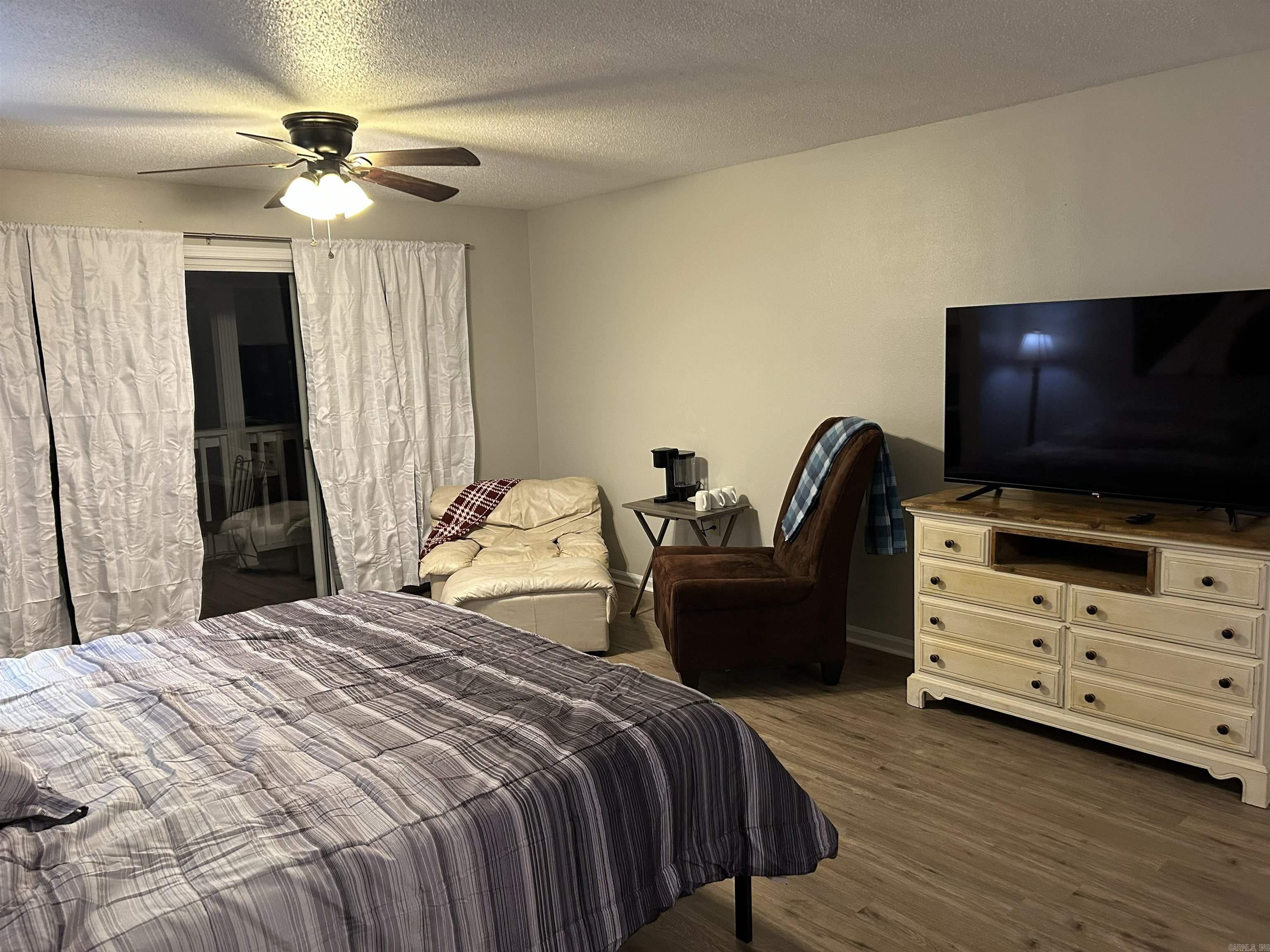 SUMMER HILL PLACE - Residential