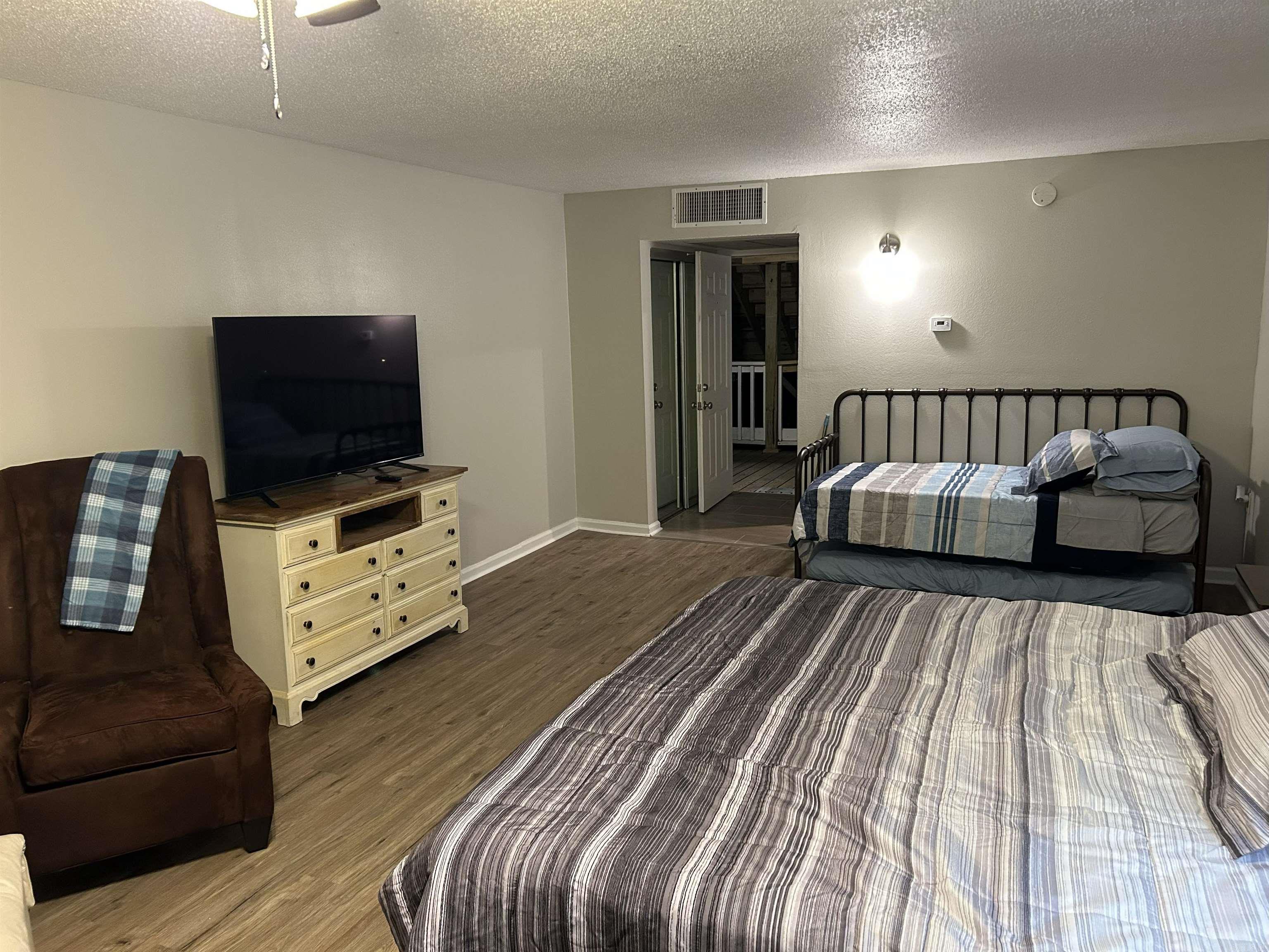 SUMMER HILL PLACE - Residential