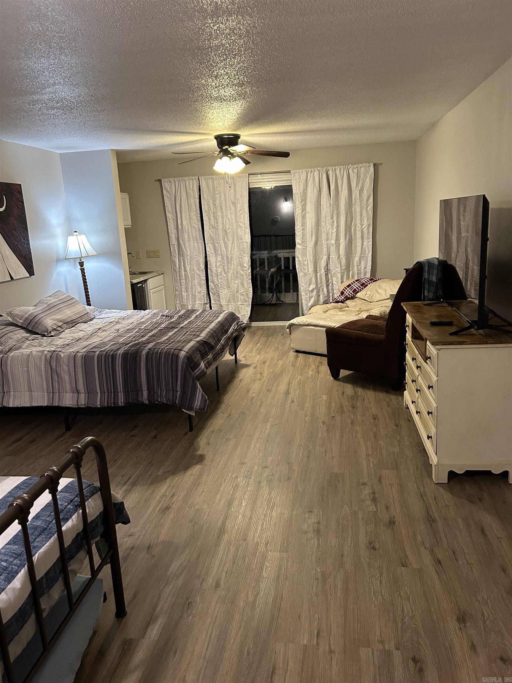 SUMMER HILL PLACE - Residential