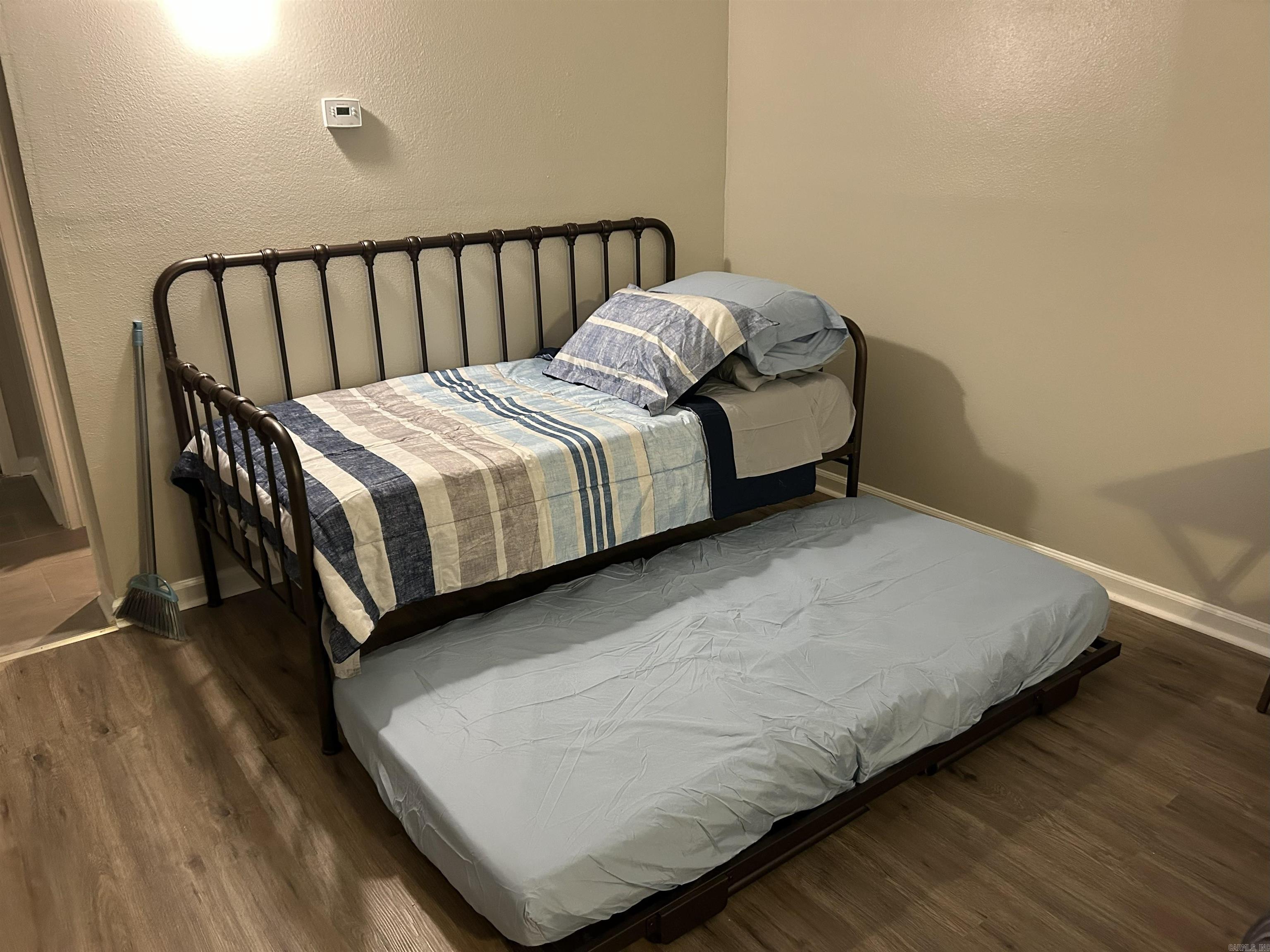 SUMMER HILL PLACE - Residential