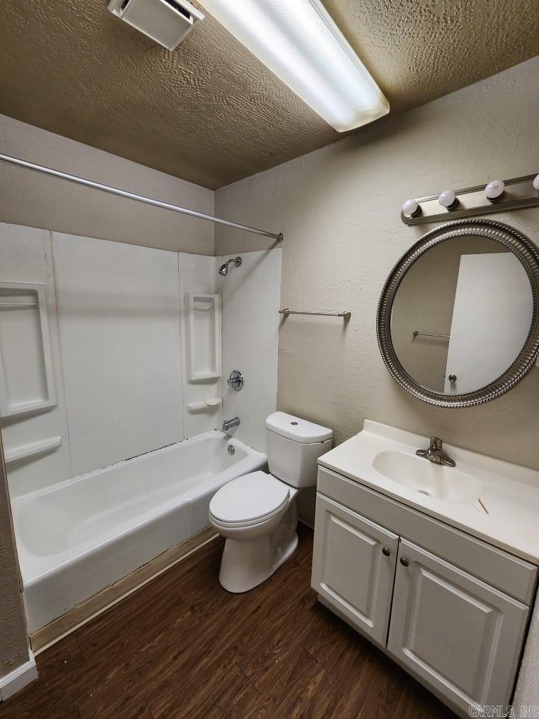 Plunkett 2nd - Residential Lease