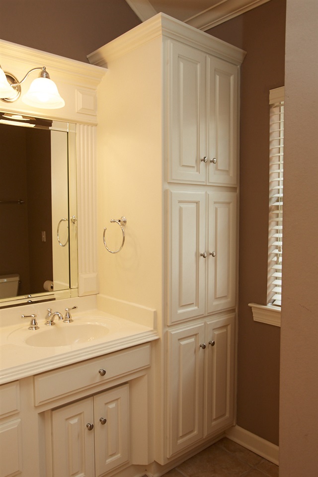 COUNTRY CLUB OF ARK THE - Residential Lease