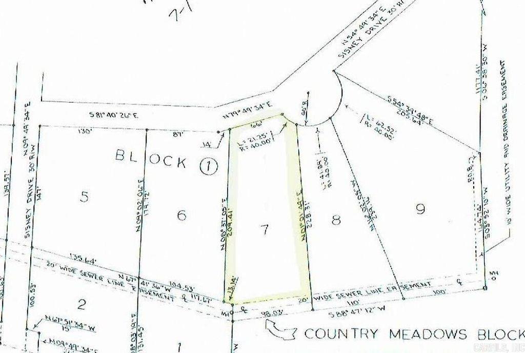 0.54 acres LOT/LAND Lot 7 is over 1/2 an acre of buildable land, with water, sewer and electric to site. Country Meadows a wonderful place to build your dream home. This small, well maintained sub-division is close to shopping, bank, the courthouse, and daily needs. The lot is located on Sisney Dr, Ash Flat, AR 72513 close to several new build homes.