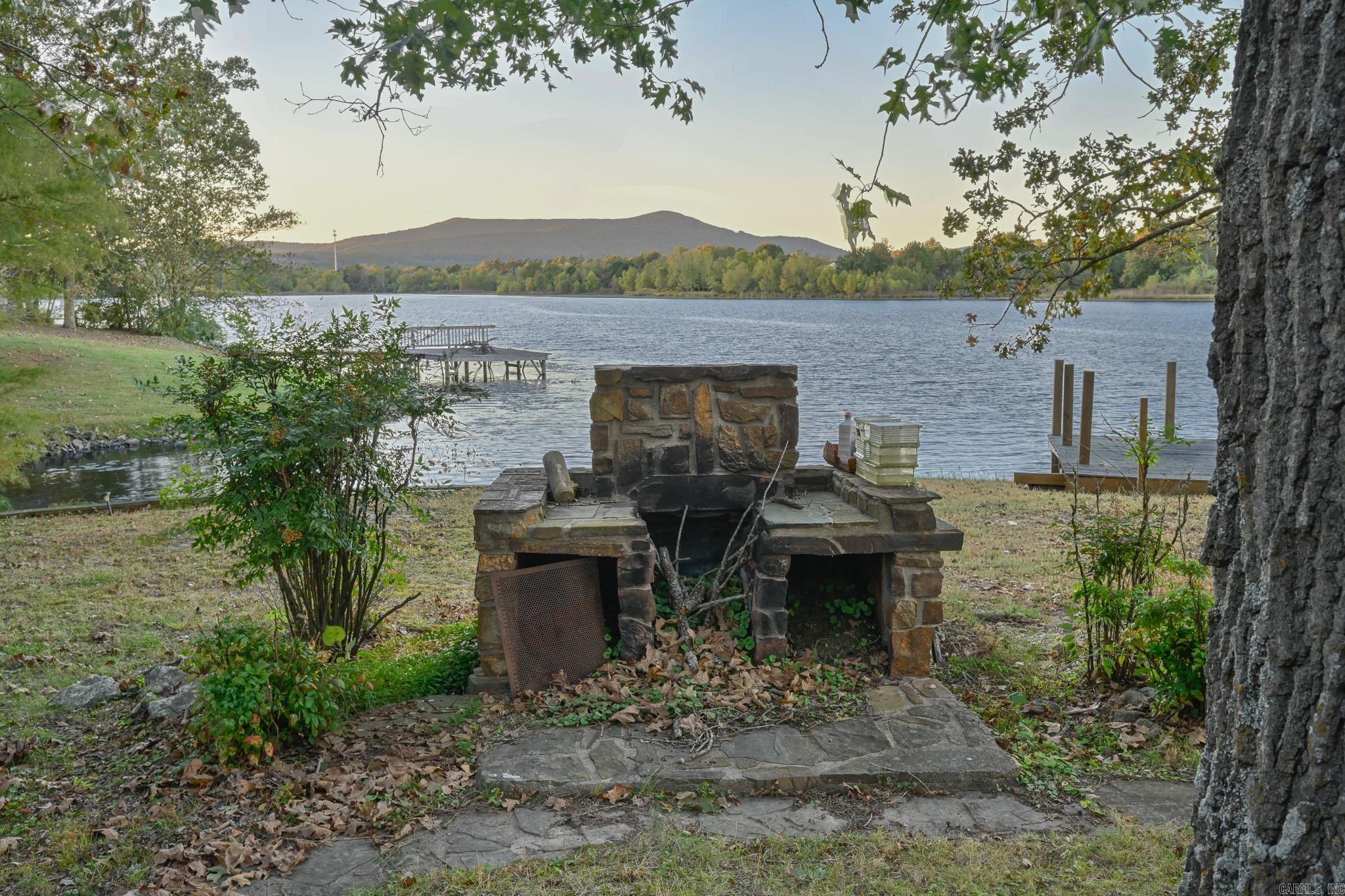 Lake Mena - Residential