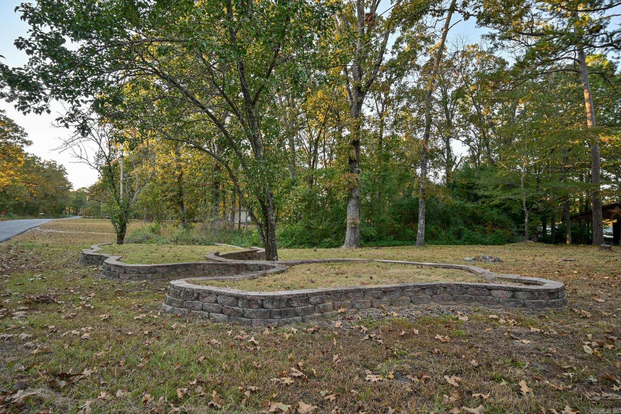 Lake Mena - Residential