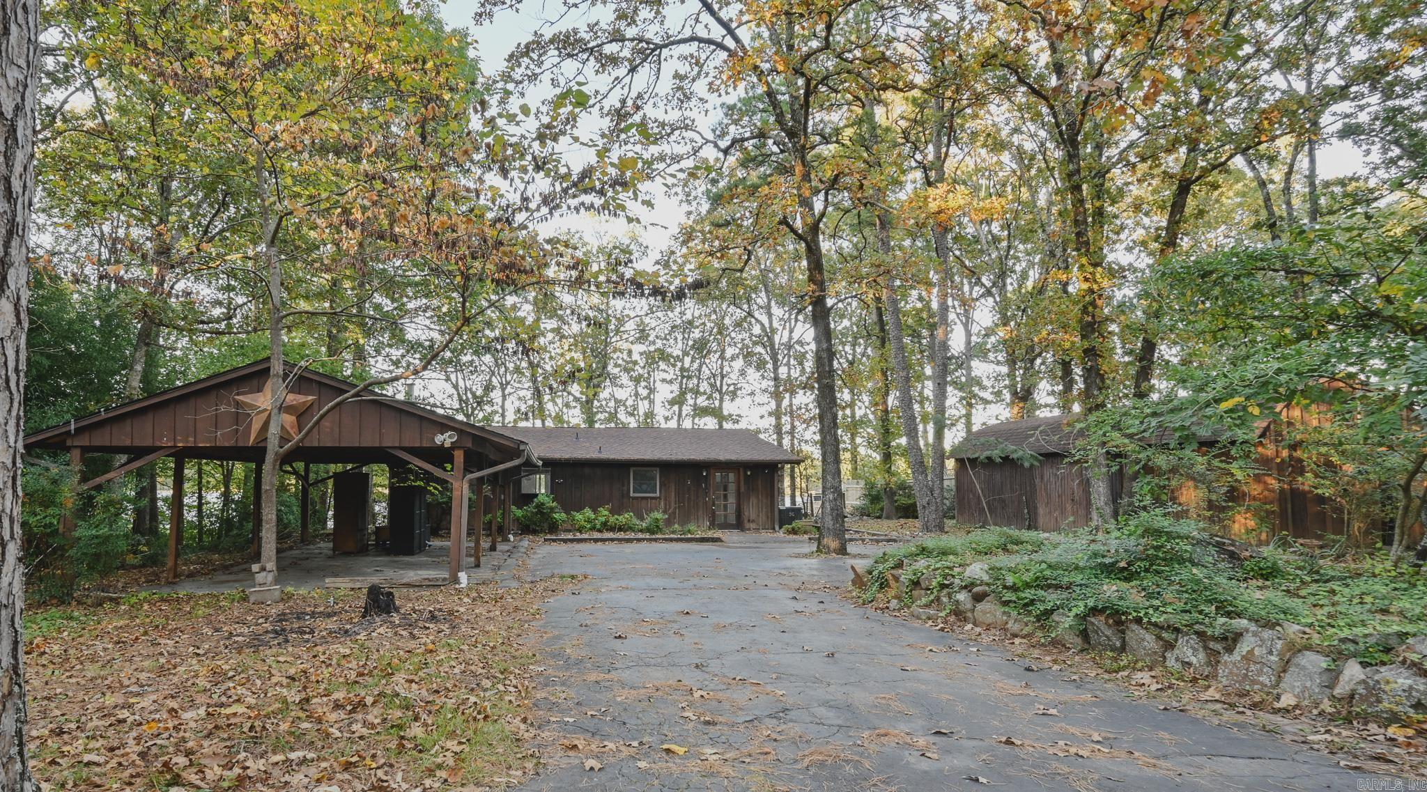 Lake Mena - Residential