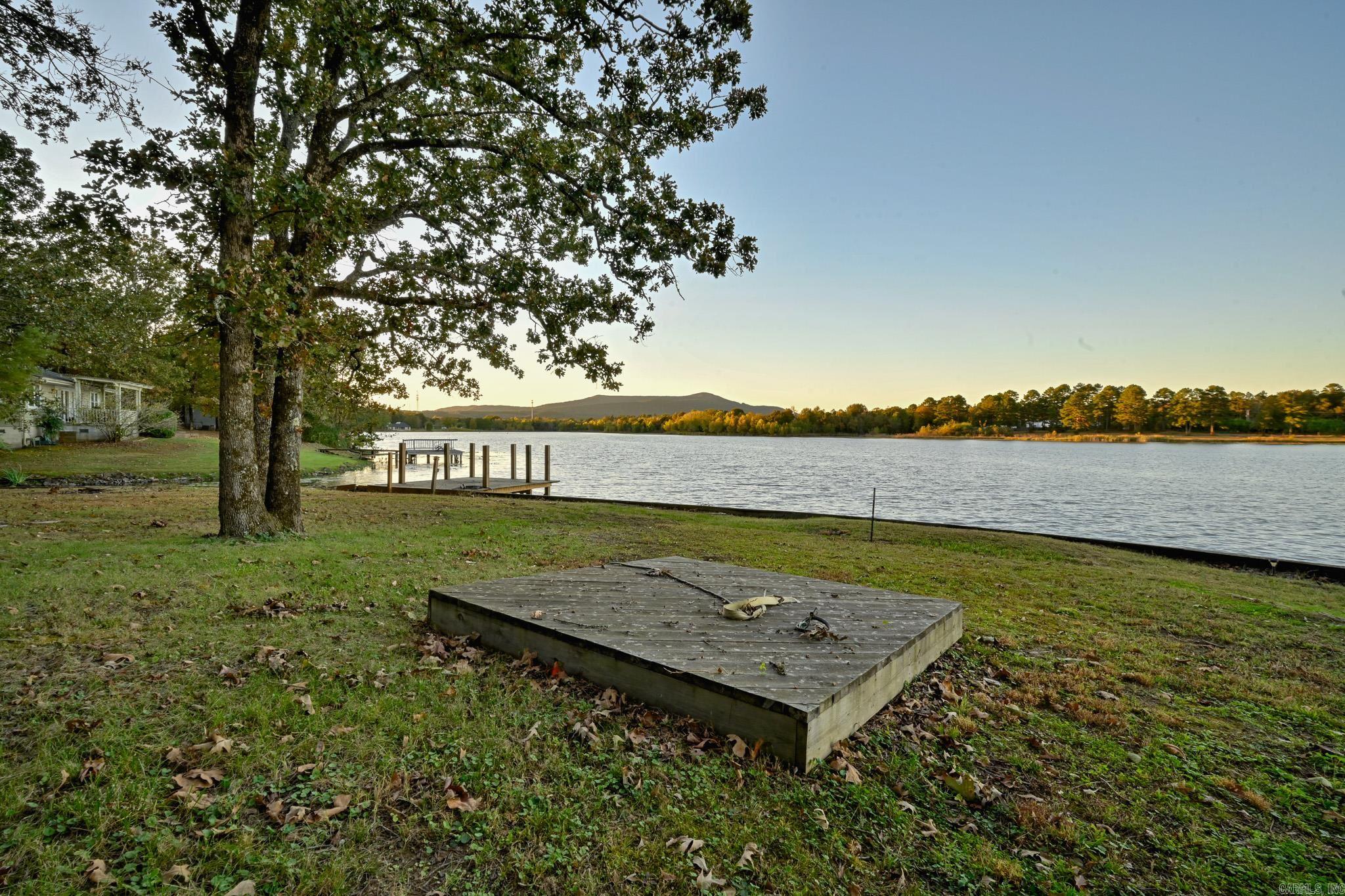 Lake Mena - Residential