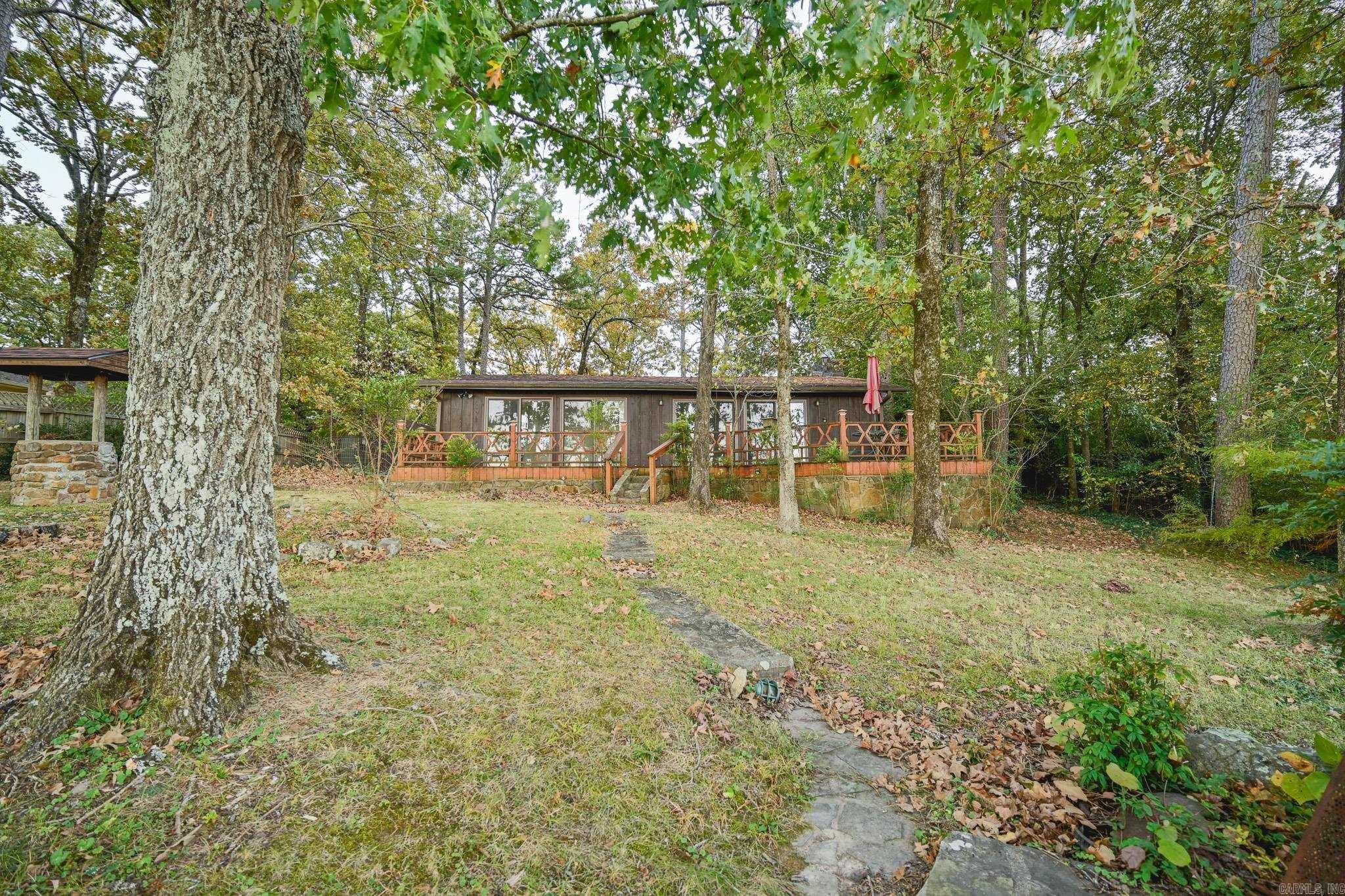 Lake Mena - Residential