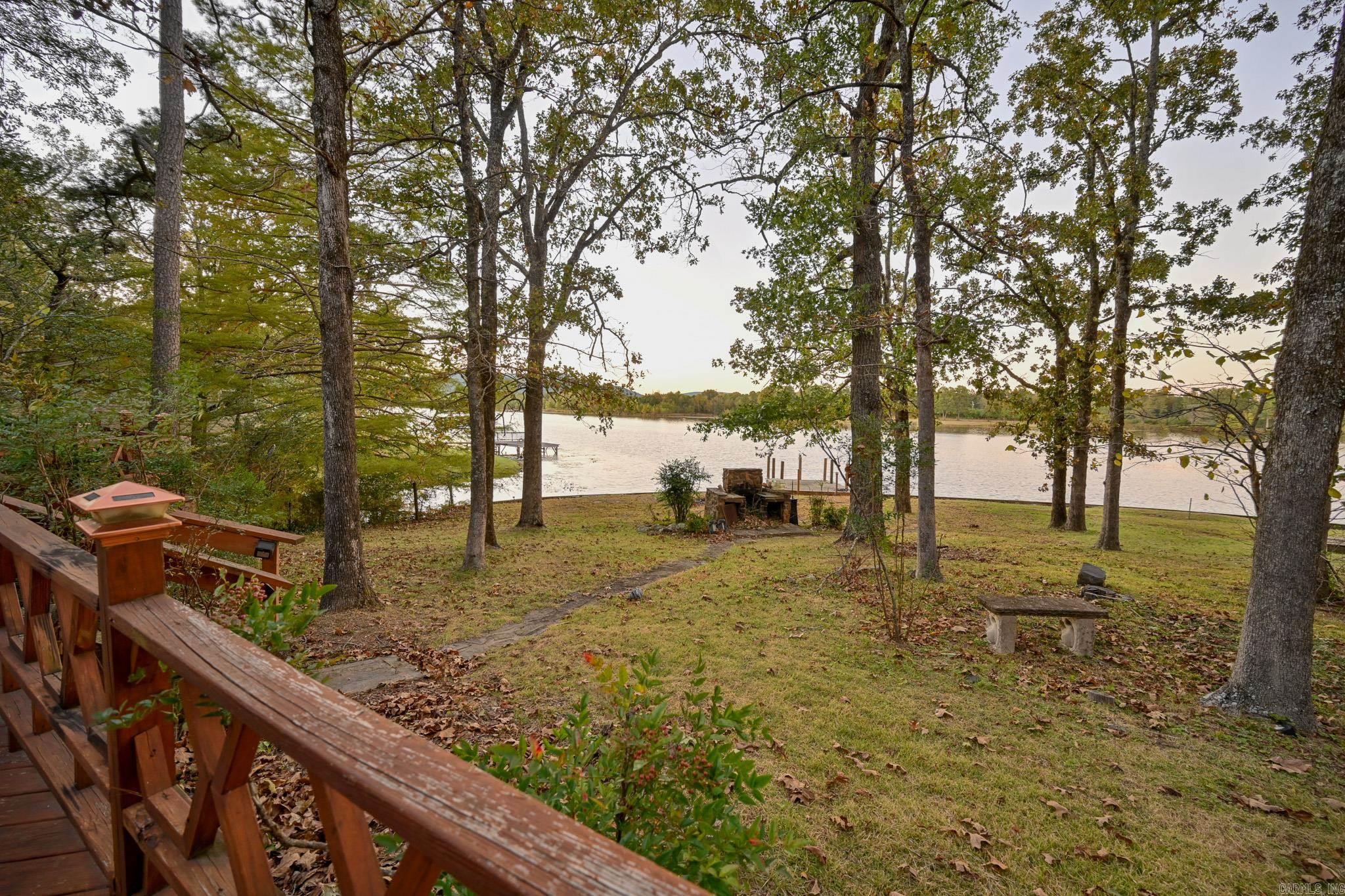 Lake Mena - Residential