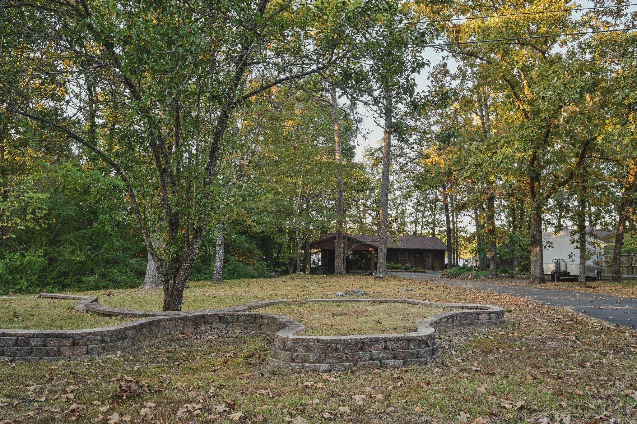 Lake Mena - Residential