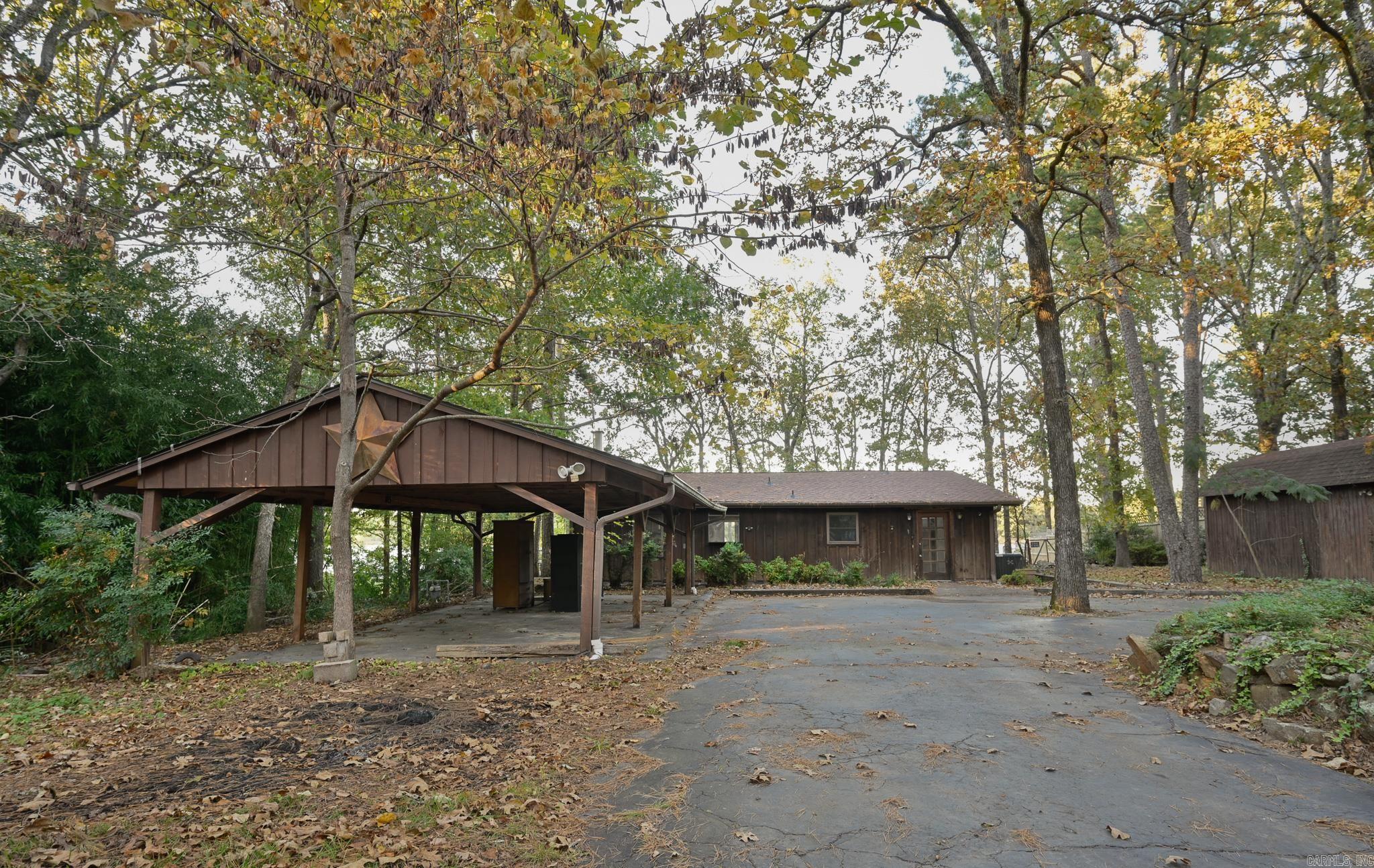 Lake Mena - Residential