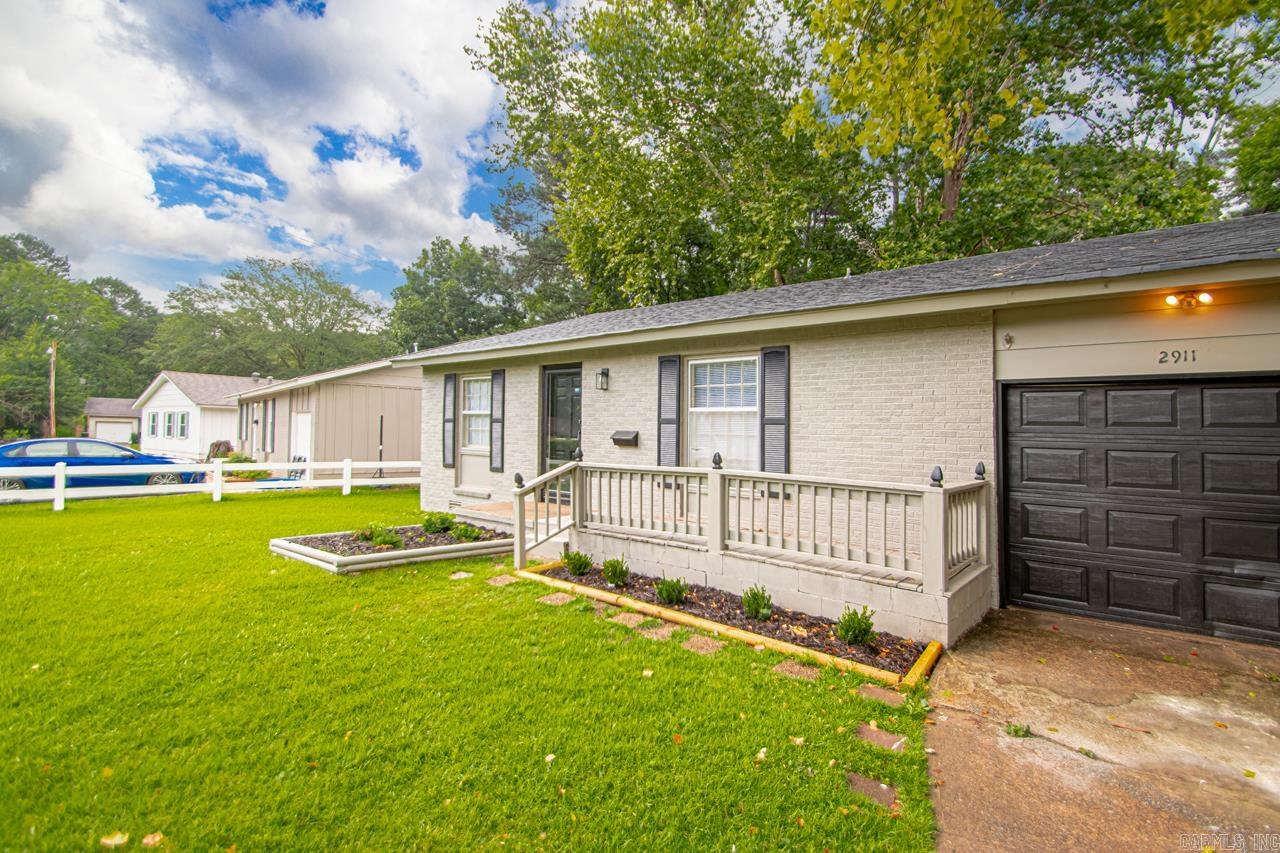 MEADOW LARK SUB - Residential