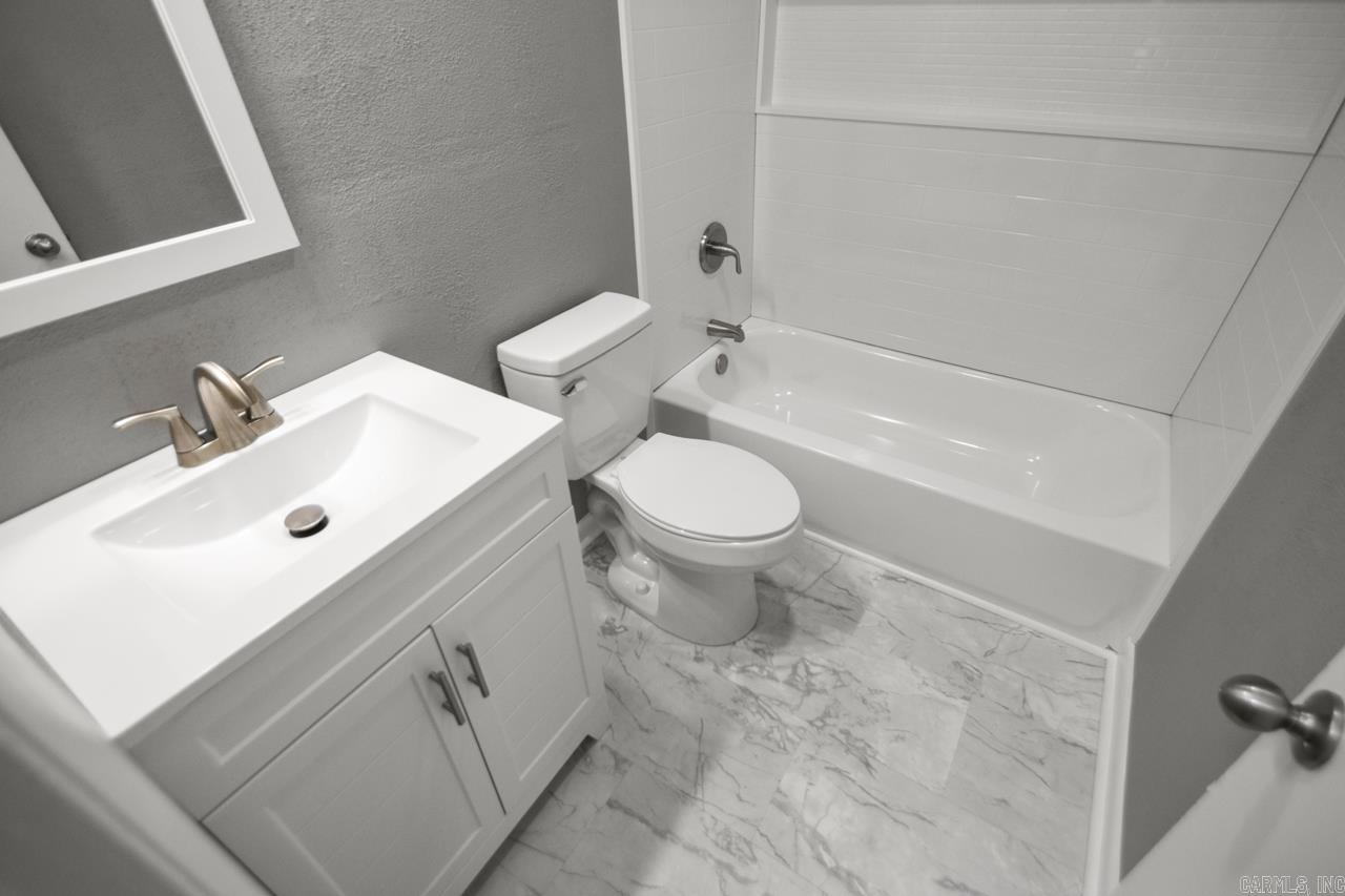 MEADOW LARK SUB - Residential