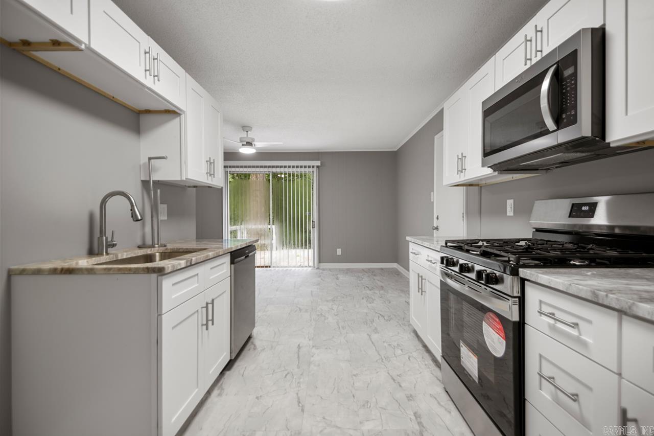 MEADOW LARK SUB - Residential