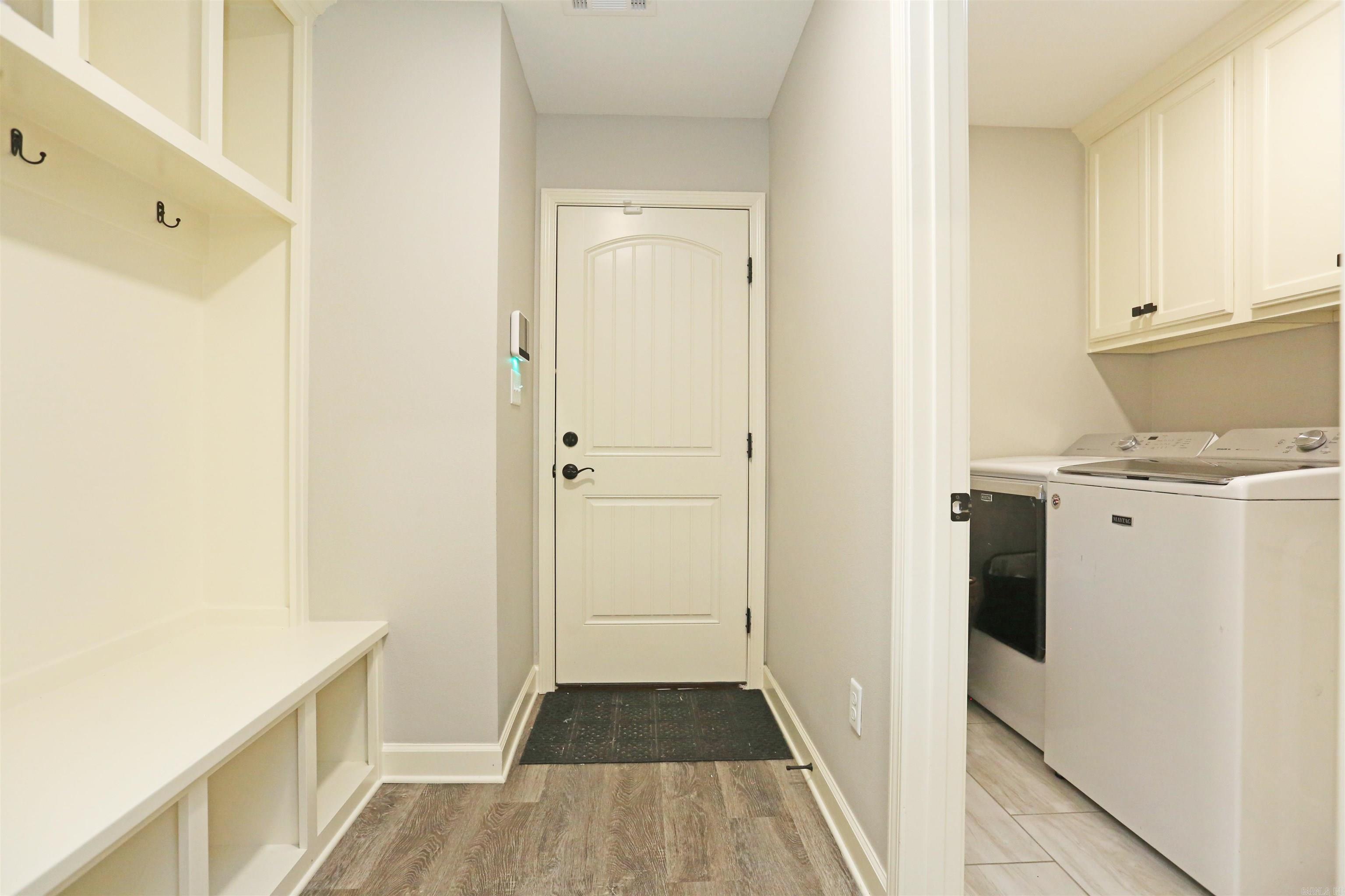 JAXON TERRACE - Residential